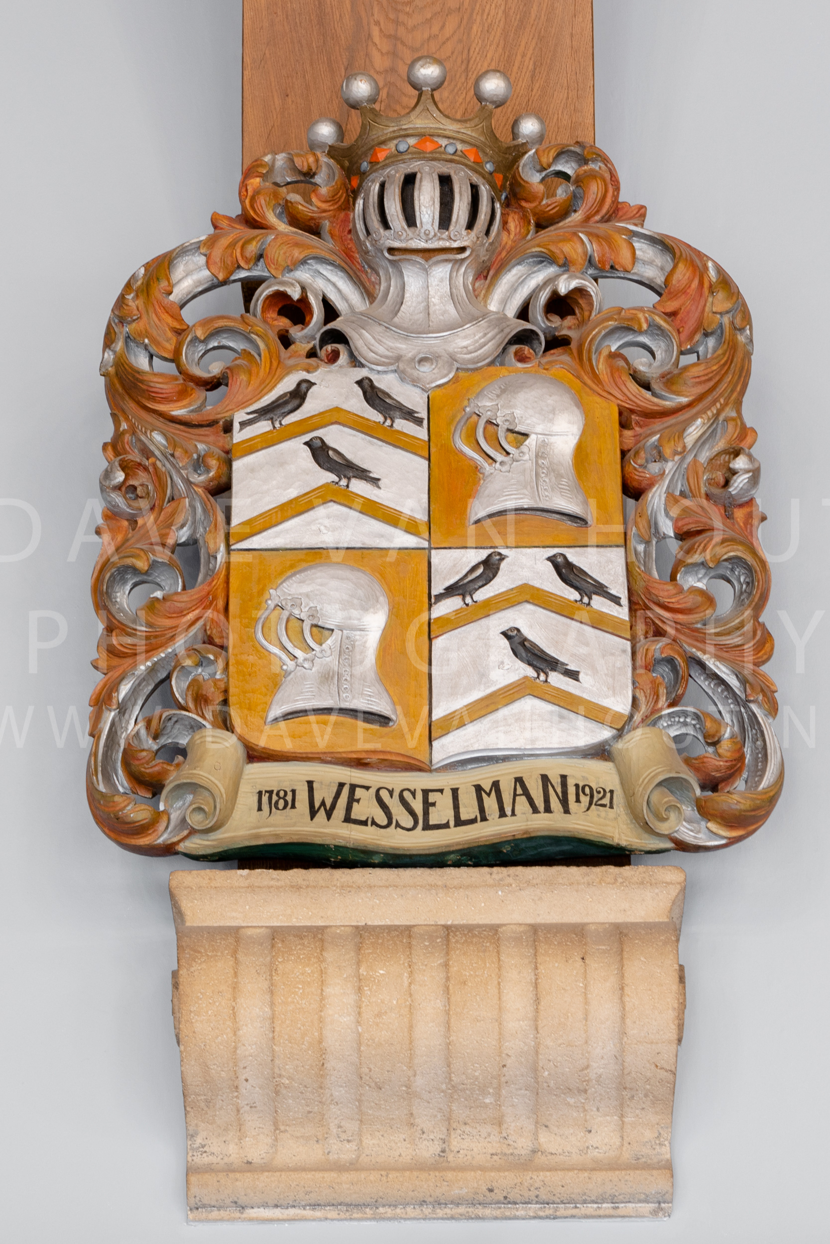 010 120 Schilden Raadzaal
