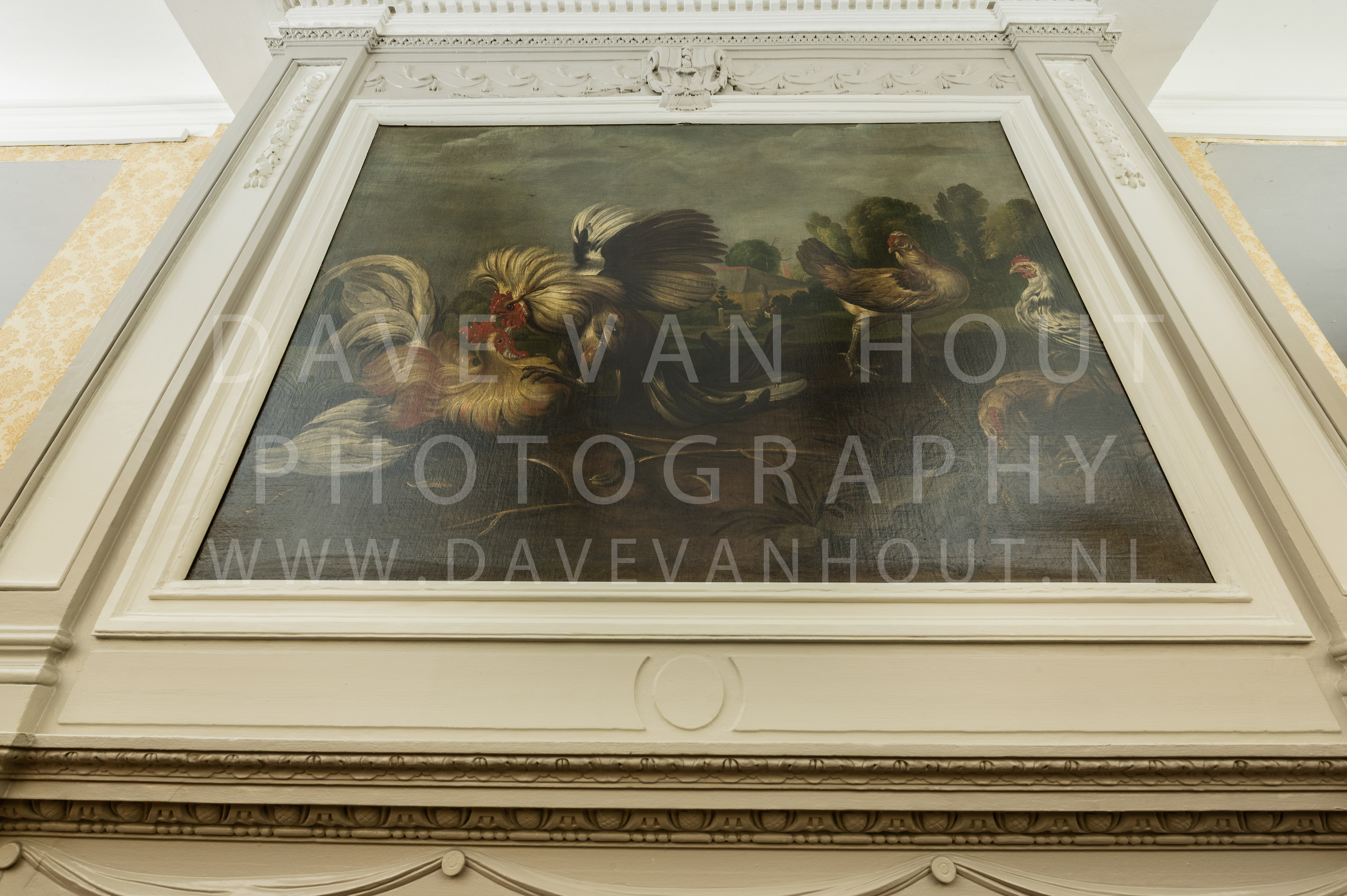 003 051 Witte kamer schoorsteenmantel hanengevecht