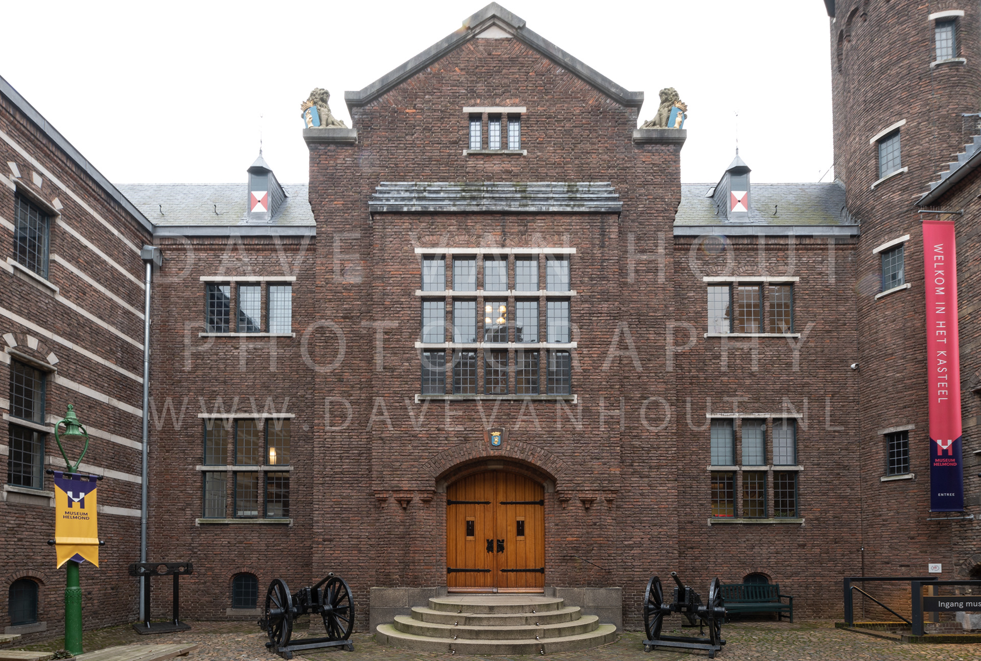 001 113 Binnenplaats noordzijde