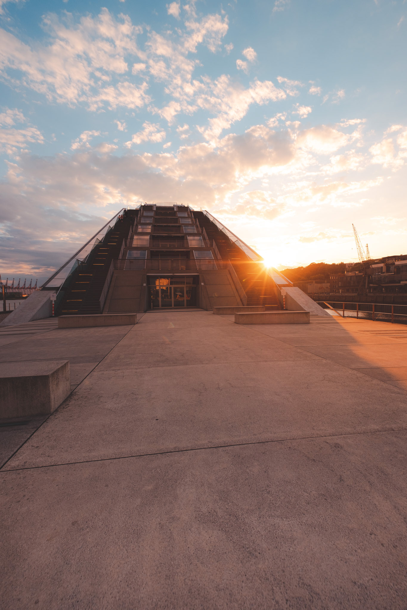 Dockland zum Sonnenumtergang