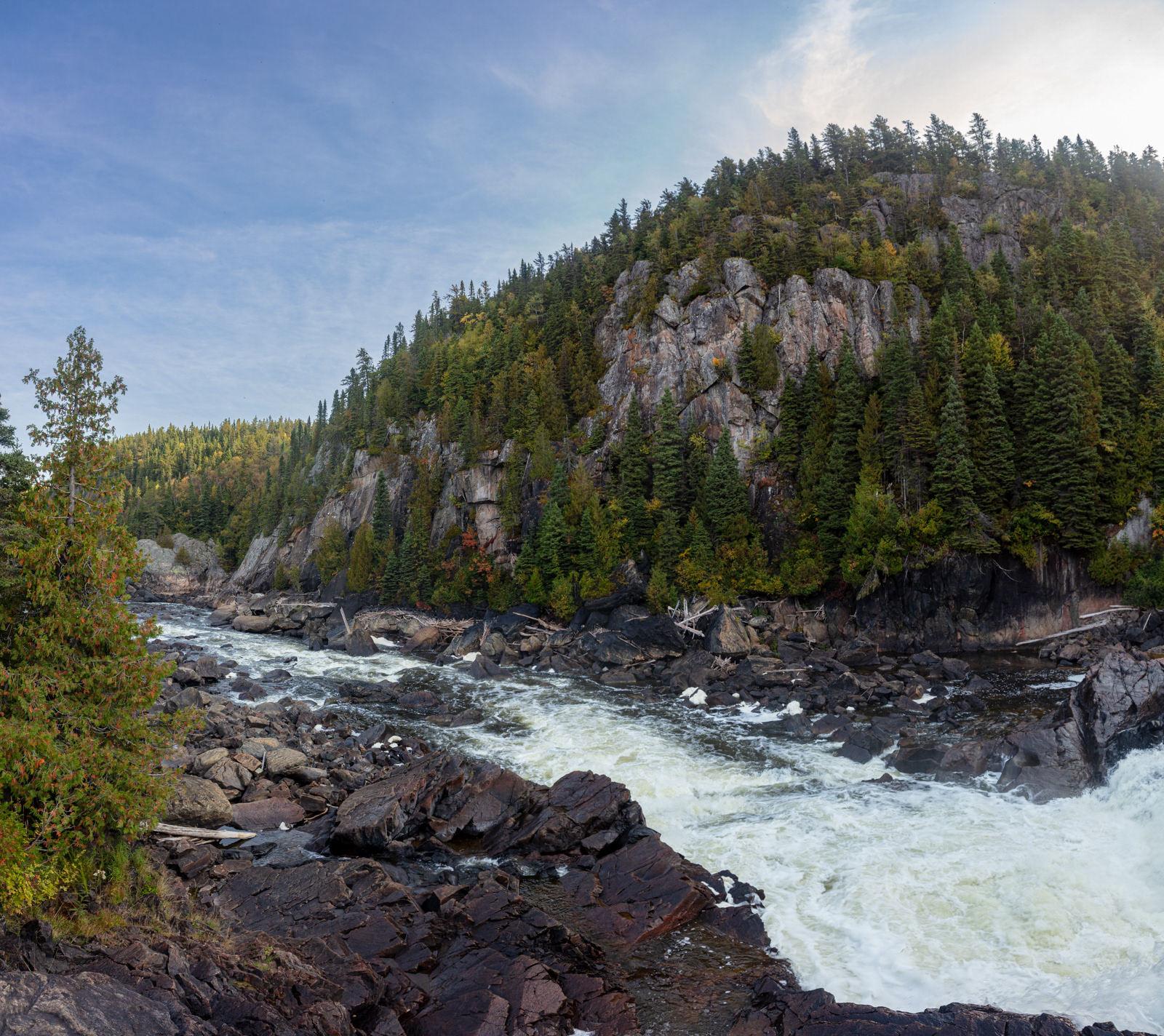 Pukaskwa National Park  •  Hook Falls via Hattie Cove