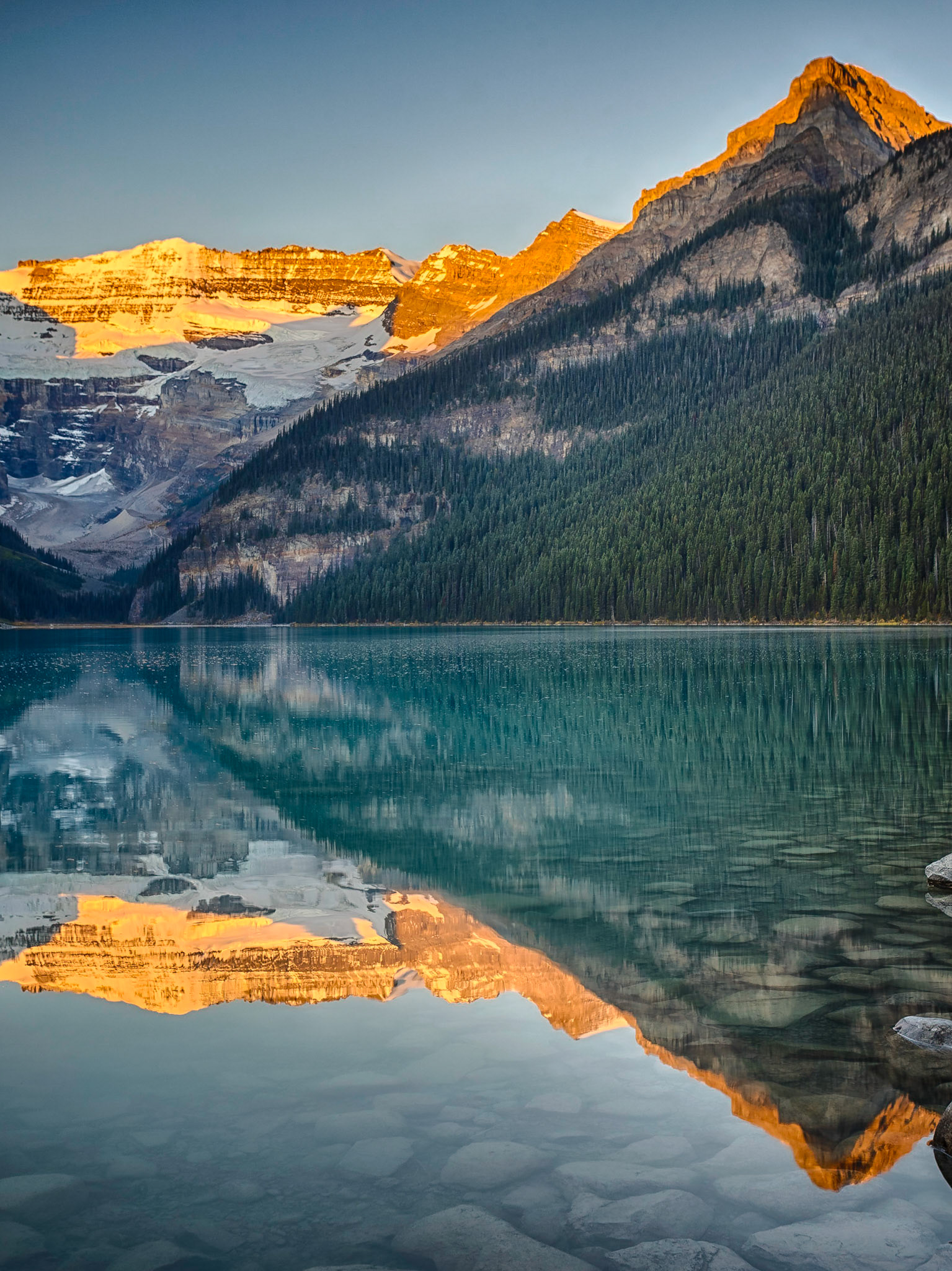 Lake Louise Sunrise 2020
