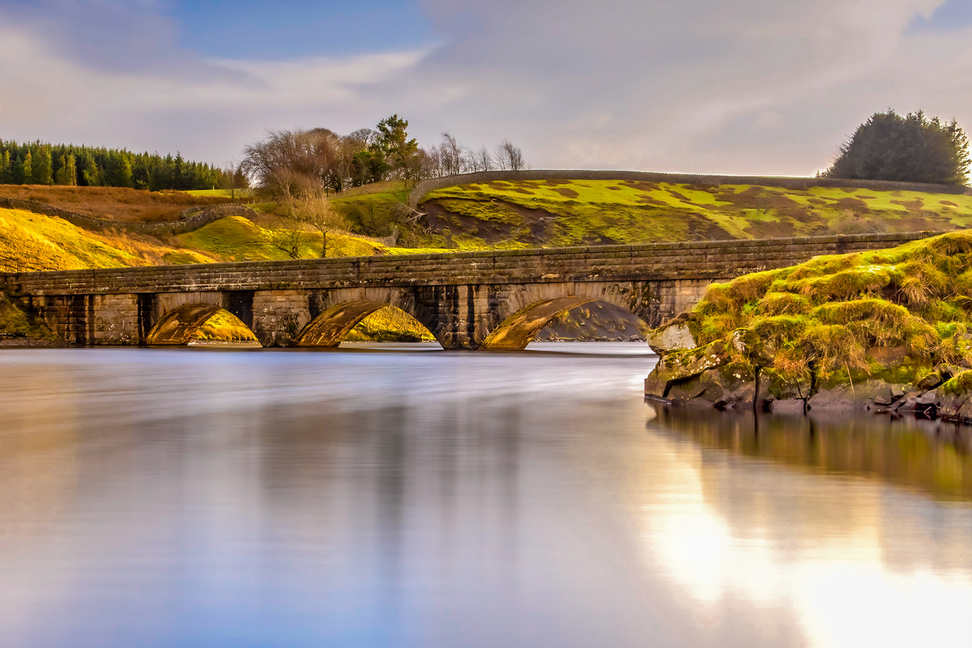 Long exposure on the bidge at Grassholme Reservoir