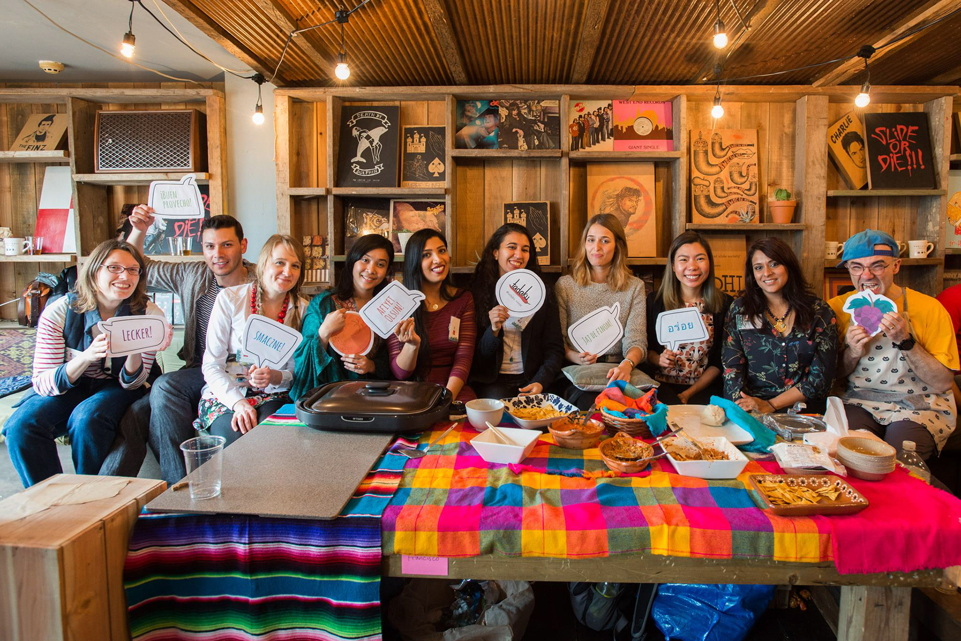 Photo of Tadaku community foreign hosts