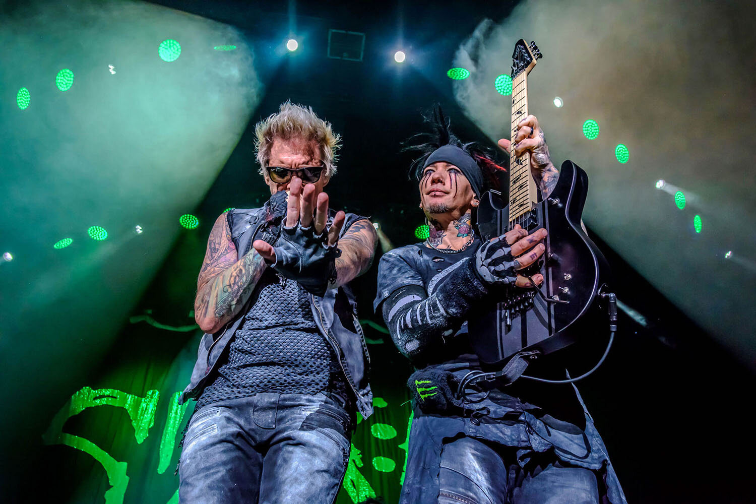 SIXX A.M.