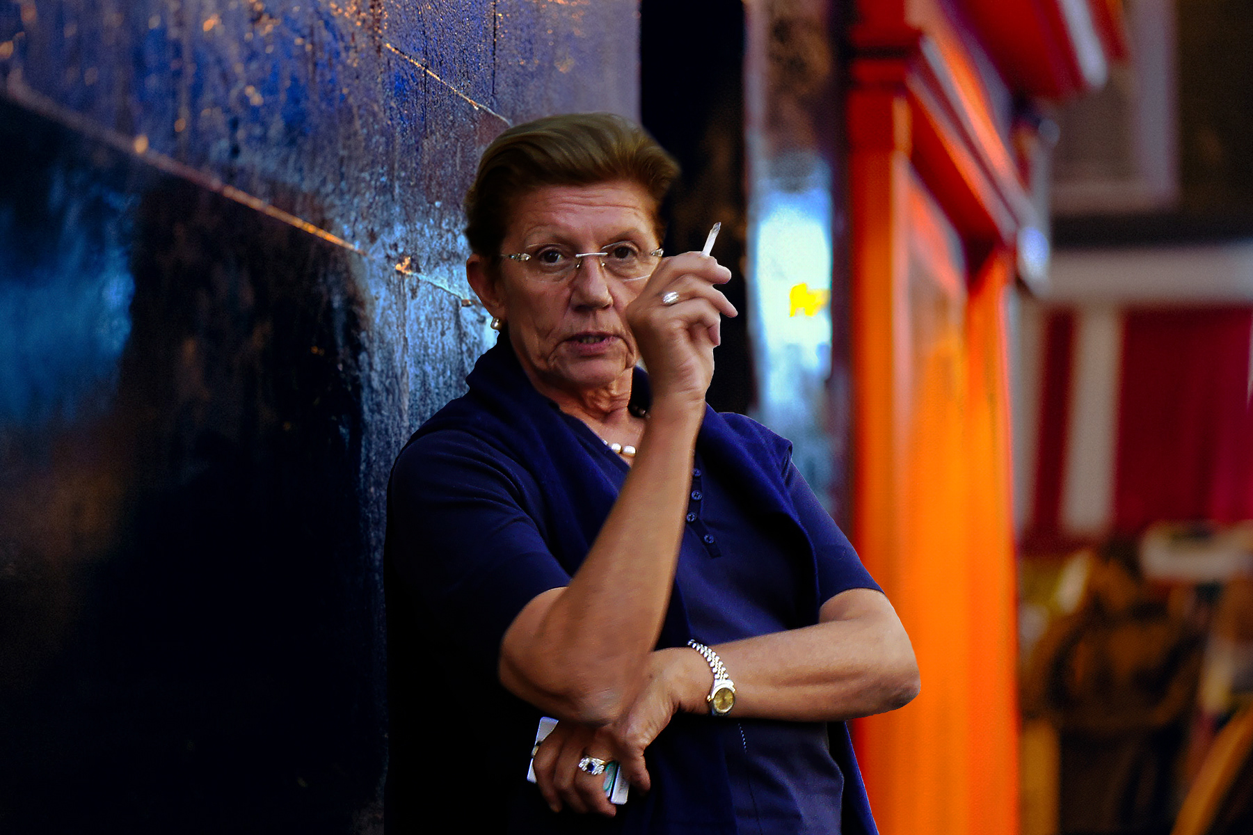 Brussel Sidewalk Smokers