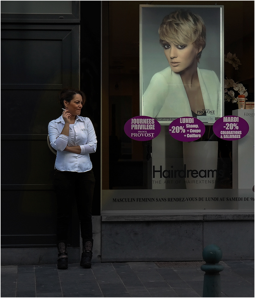 Brussels  The Sidewalk Smokers