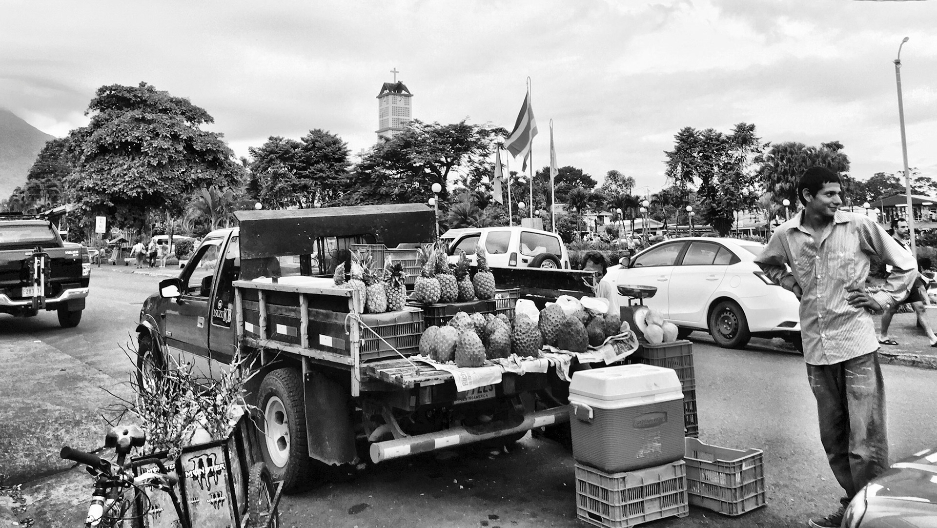 La Fortuna Street Scene | La Fortuna ("The Fortune") is a district and a small city in the shadow of Arenal Volcano within the extremely fertile lands of Alajuela, Costa Rica.