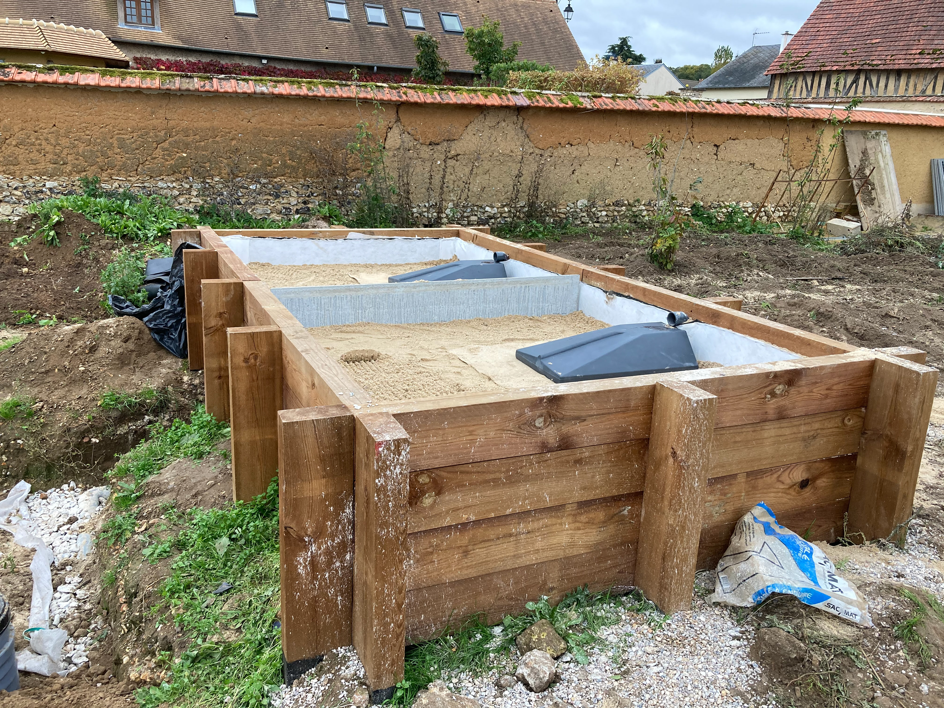 Sand filtration substrate & inspection covers