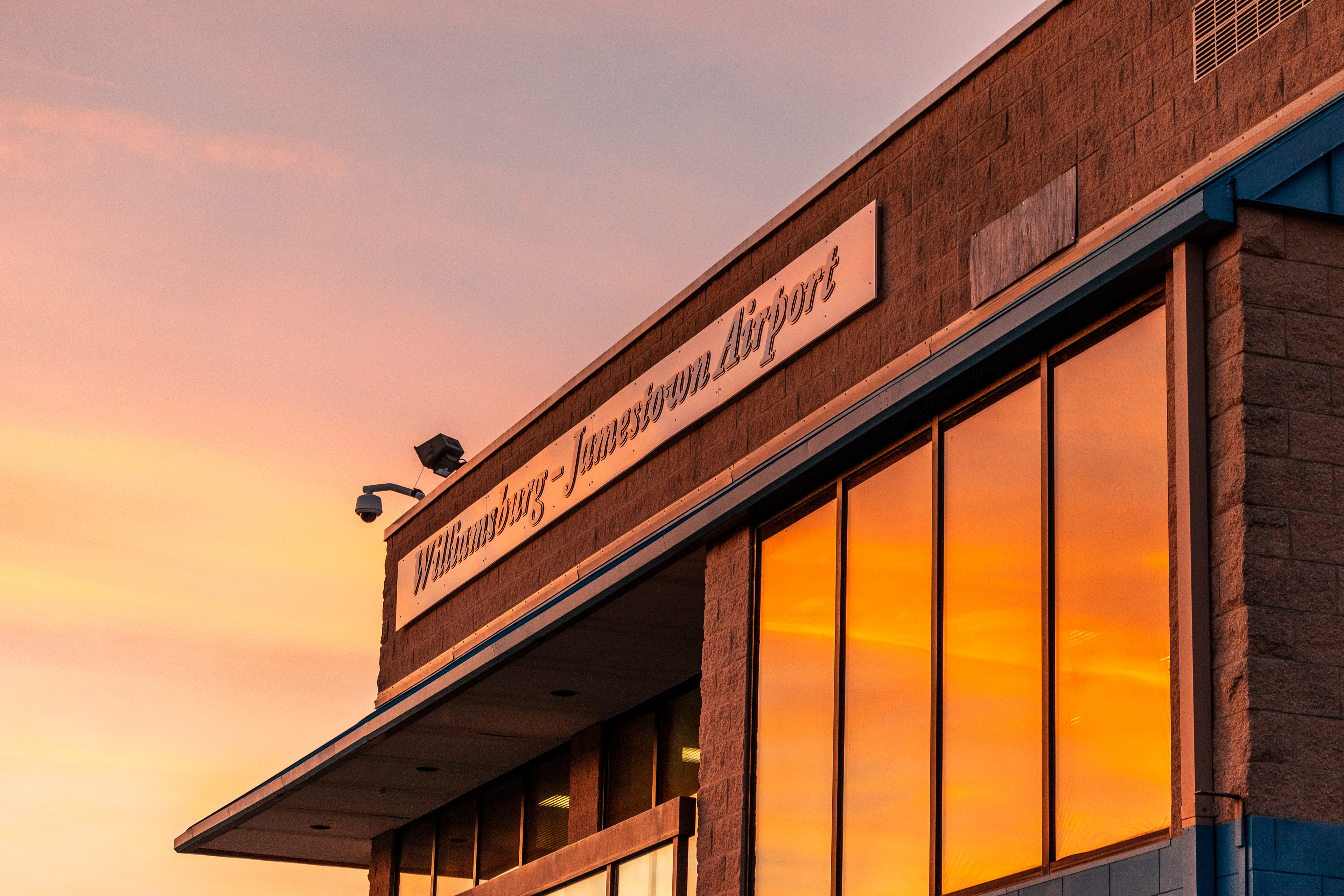 Williamsburg-Jamestown Airport (KJGG)
