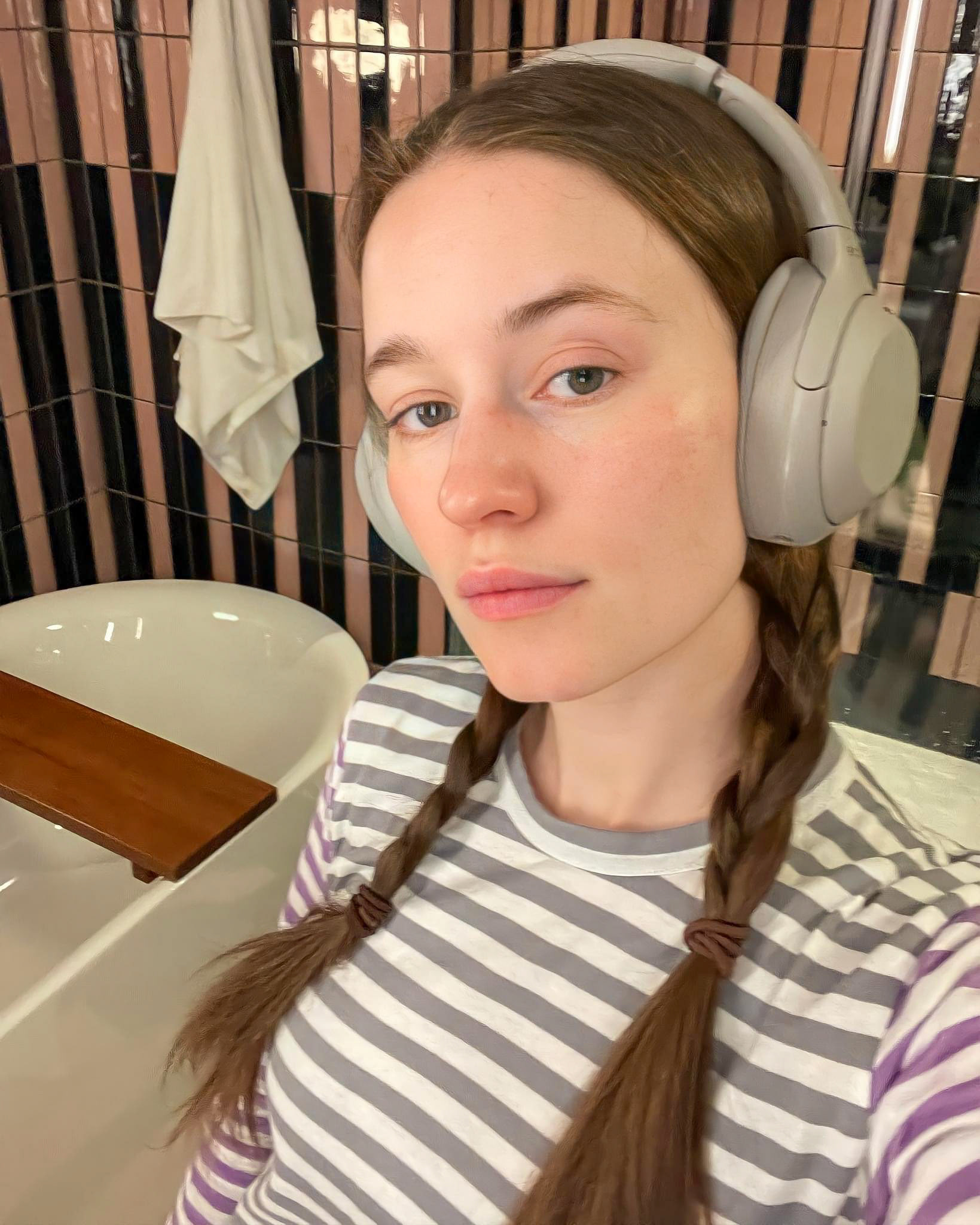 Sigrid - < Mixed >