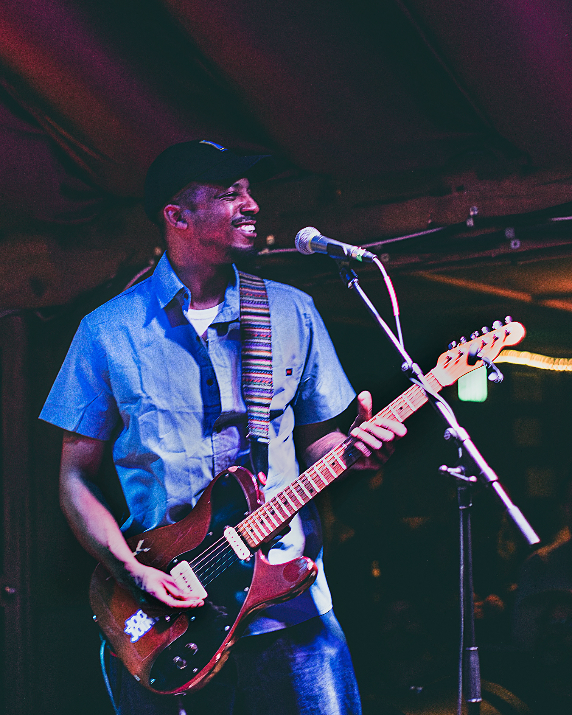 Black Joe Lewis and the Honeybears