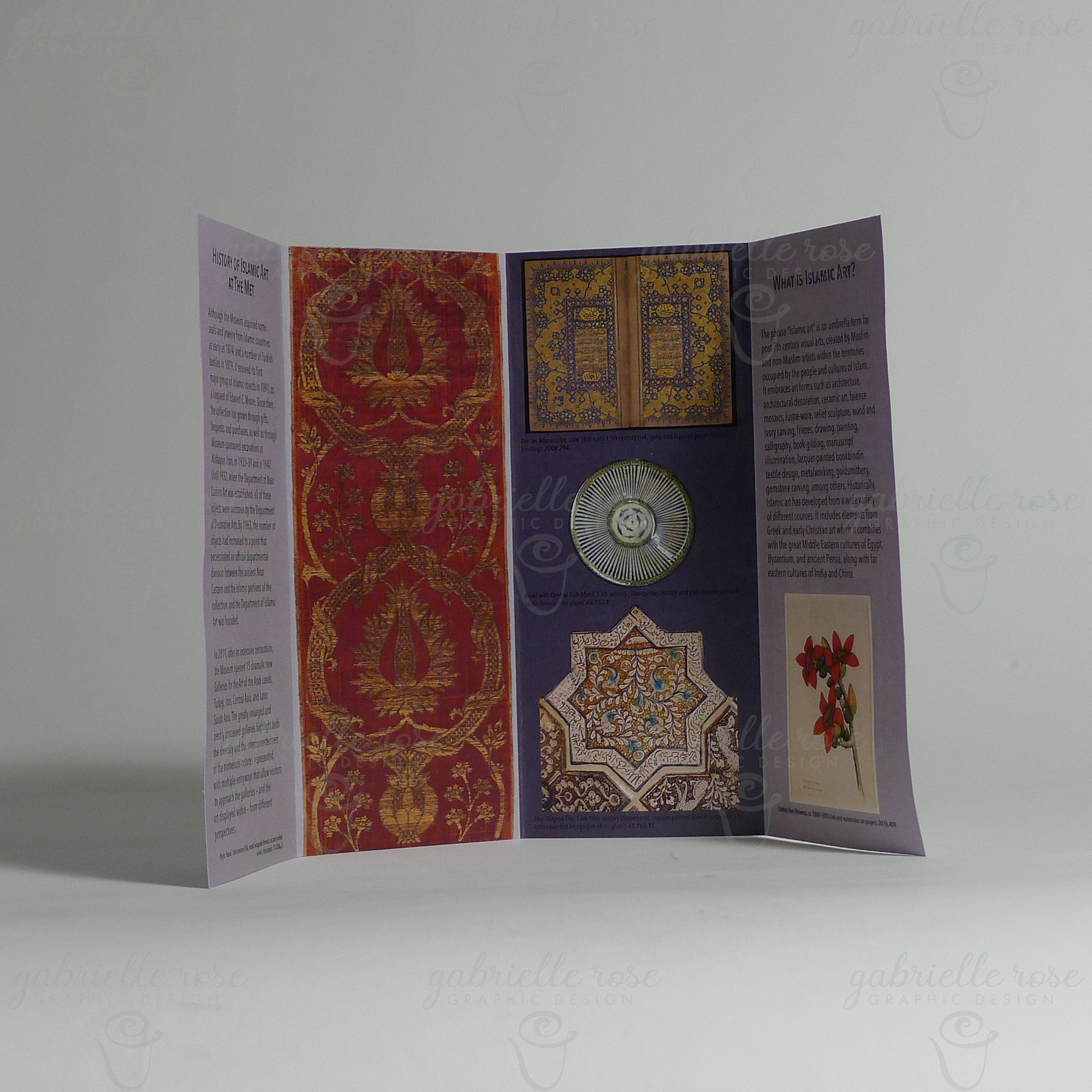 Brochure Display (Double Gate Fold) – 2019