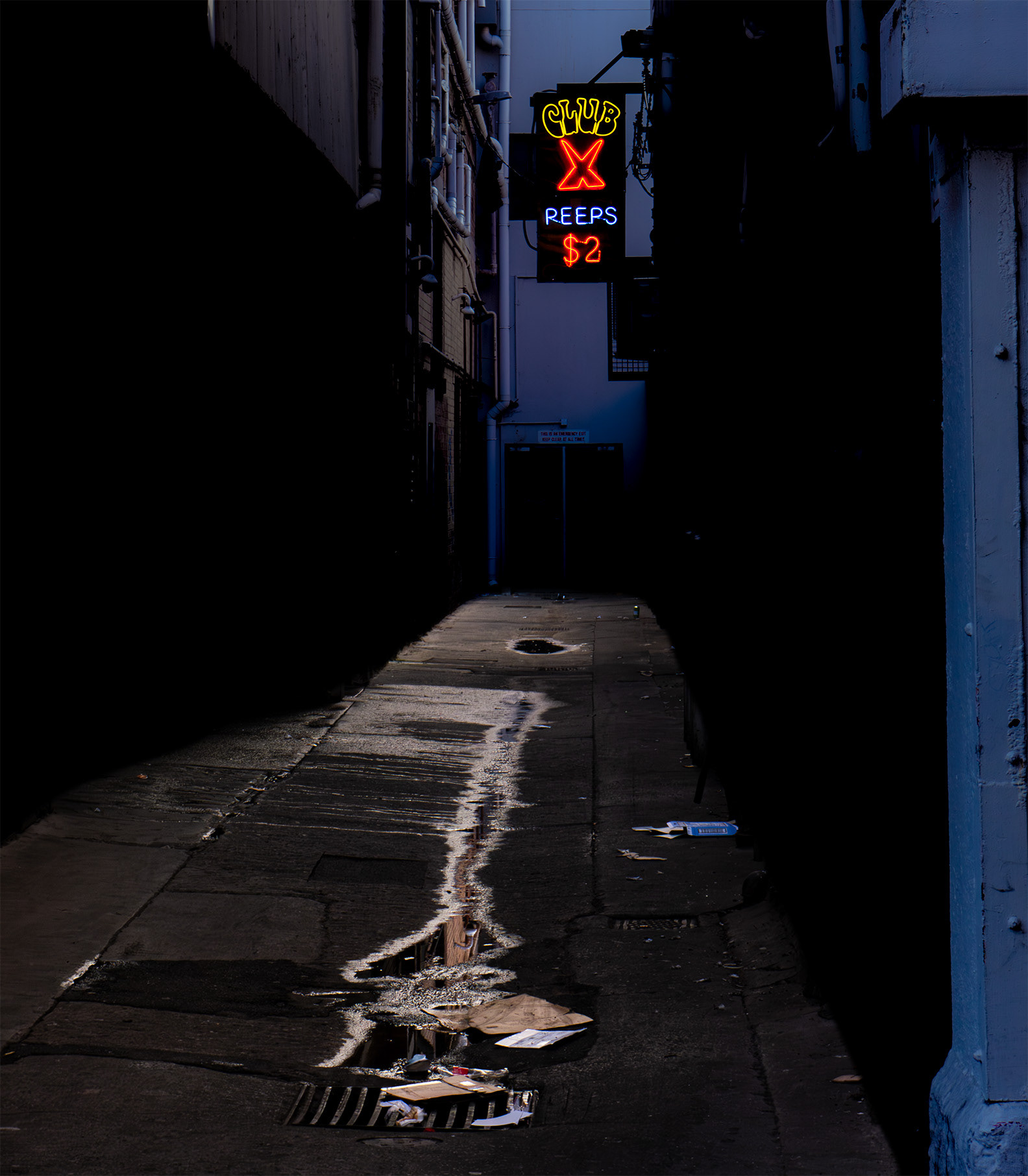 A dark alley. It's the 404 page alley