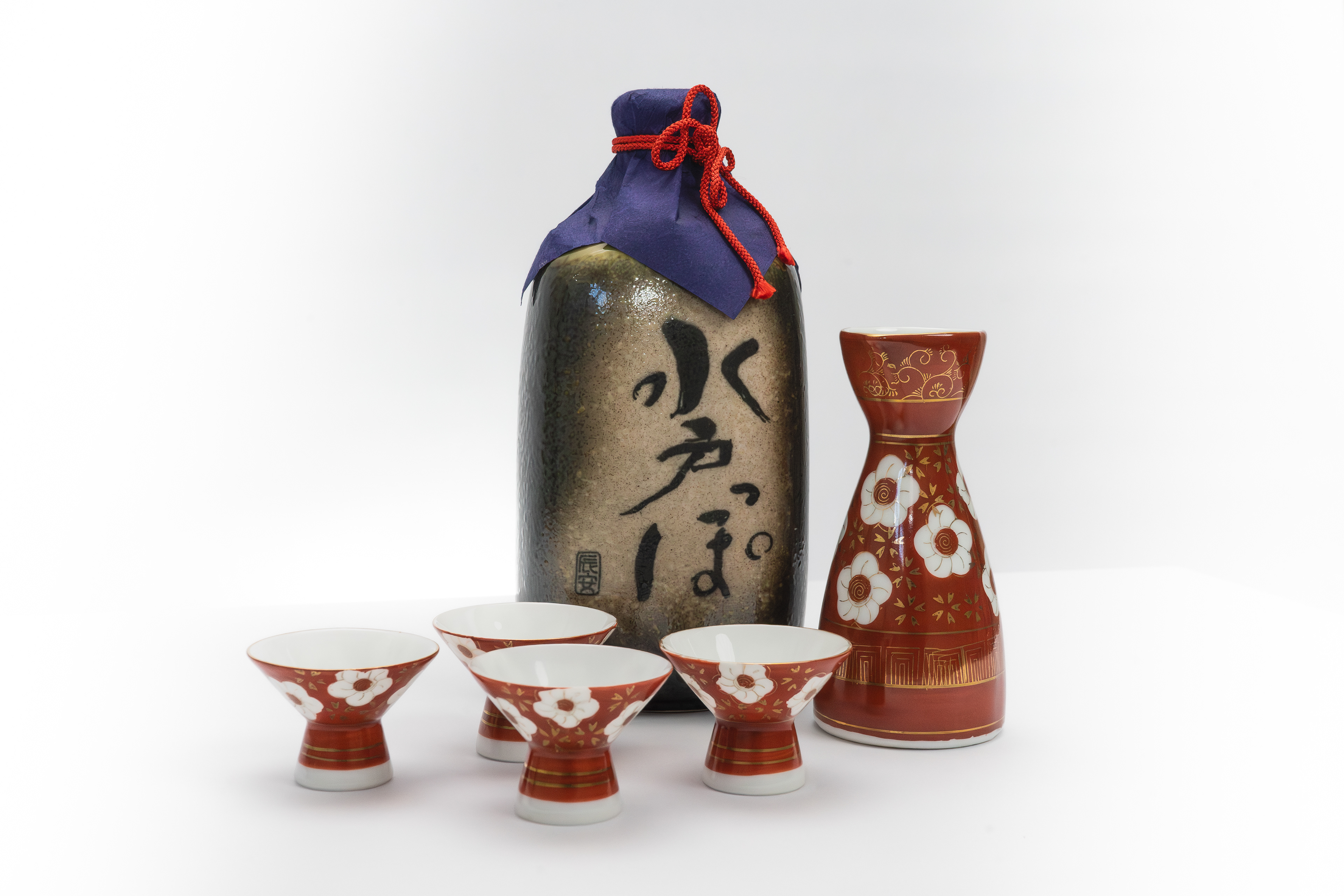 Sake Bottle with matching tokkuri and ochoko