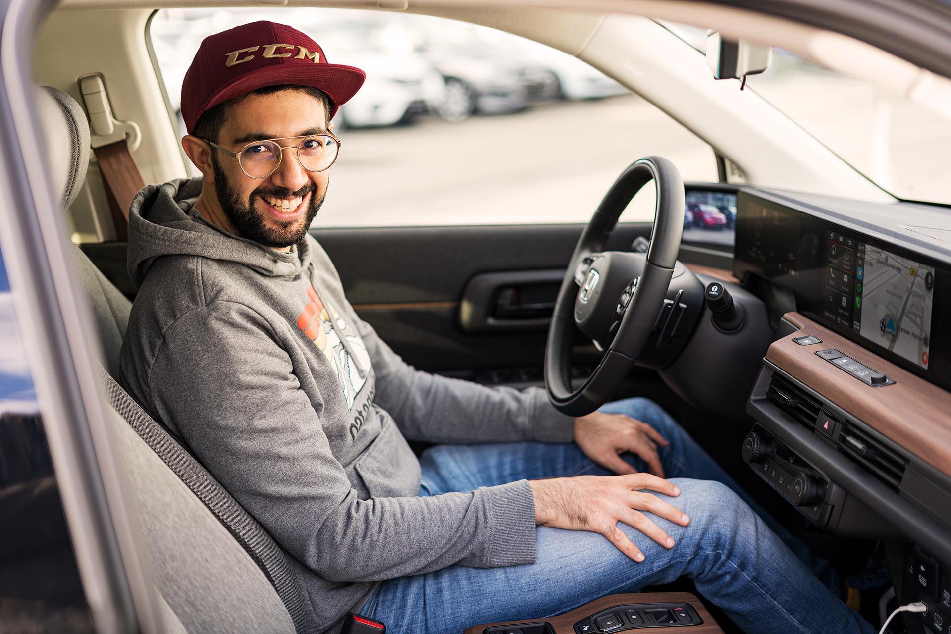 Klassiker: Das New-Car-Face.