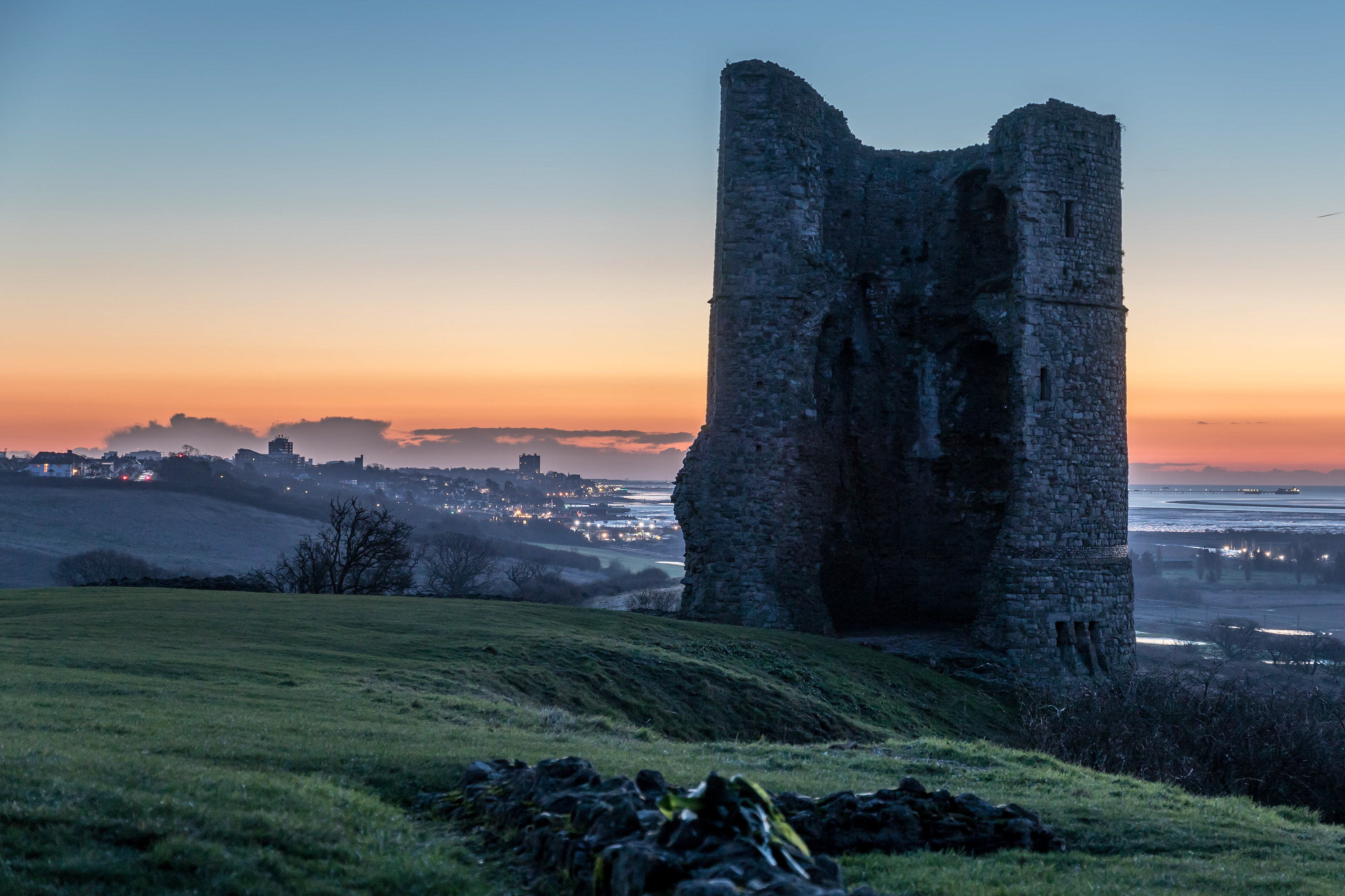 Hadleigh Castle and Sunrise over Southend Pier 2019