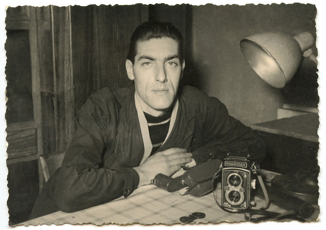 Autoritratto Enelio con Rolleiflex 1950