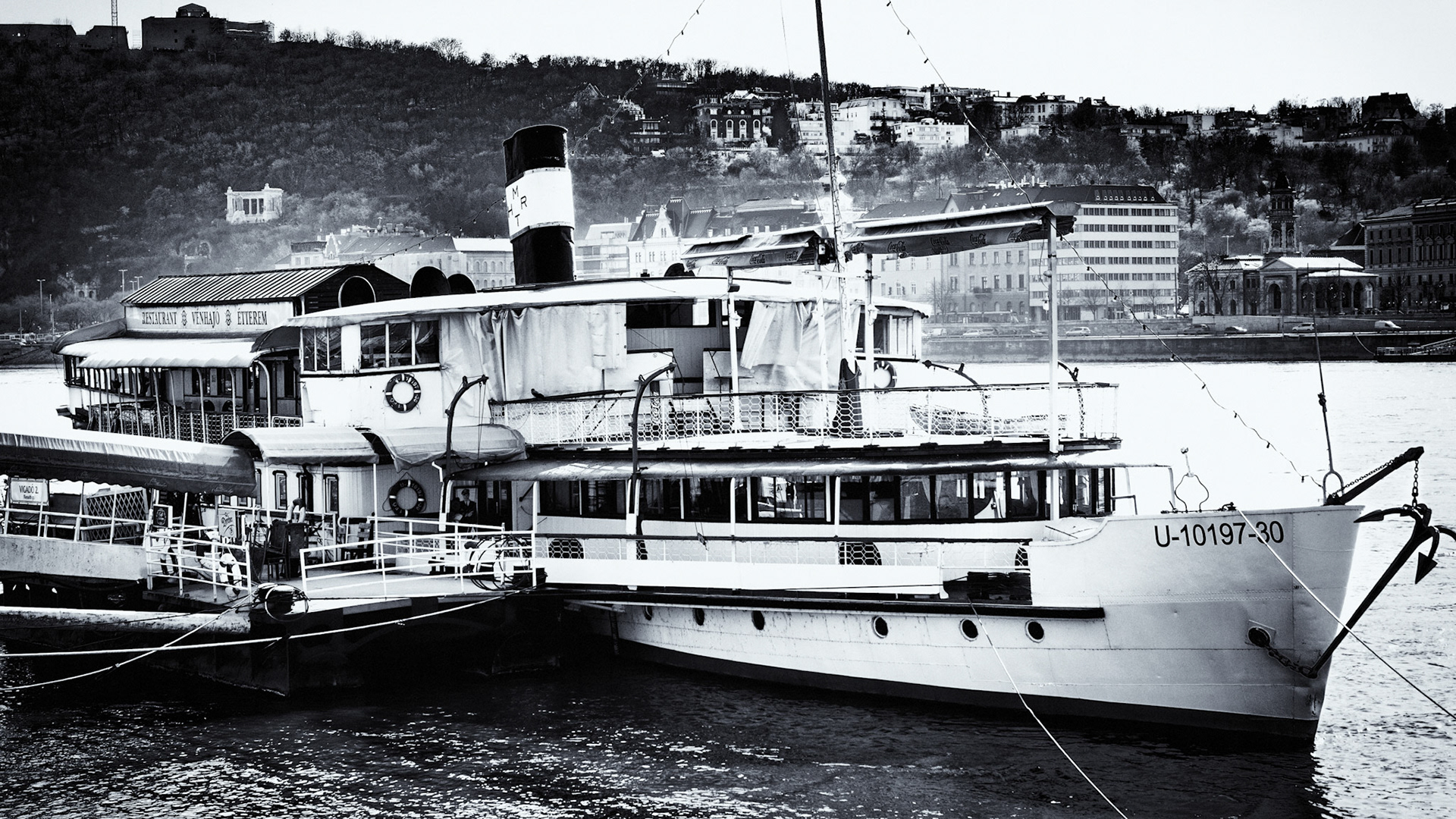 Floating Resuarant Budapest