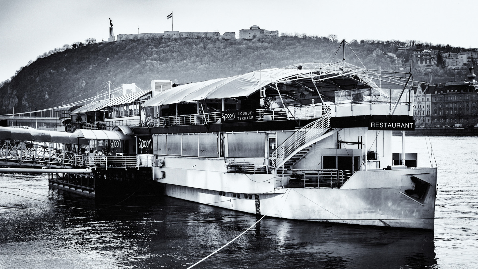 Floating Resuarant Budapest