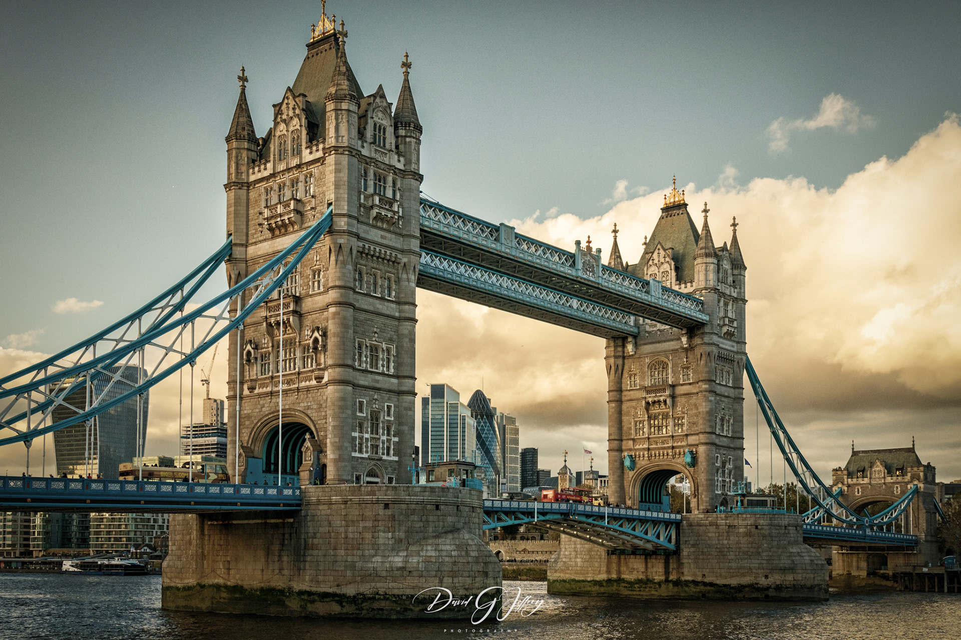 Tower Bridge, City of London.