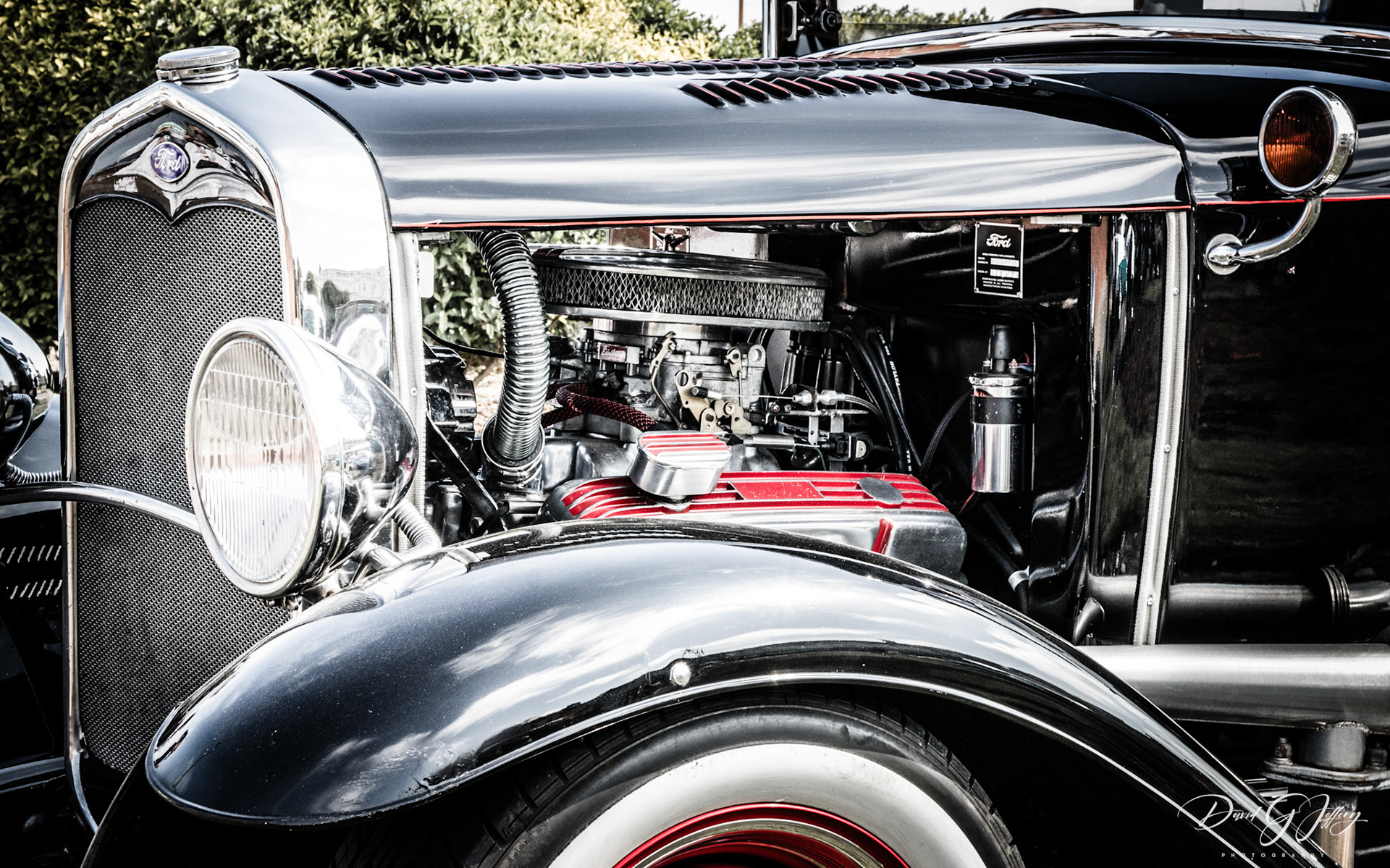 Exposed engine