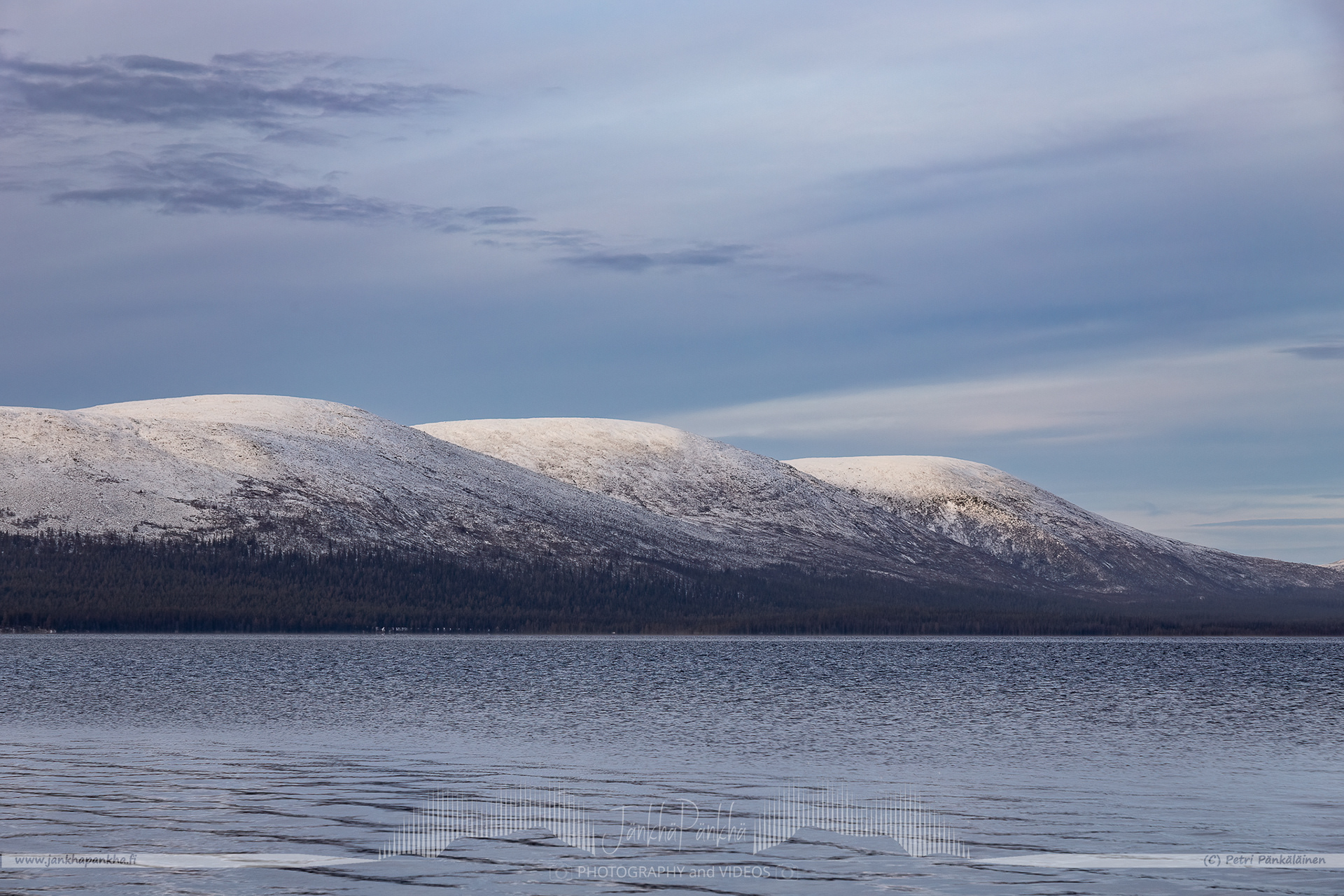 A view from Punainen Hiekka towards the first fells of Pallastunturi in Lapland