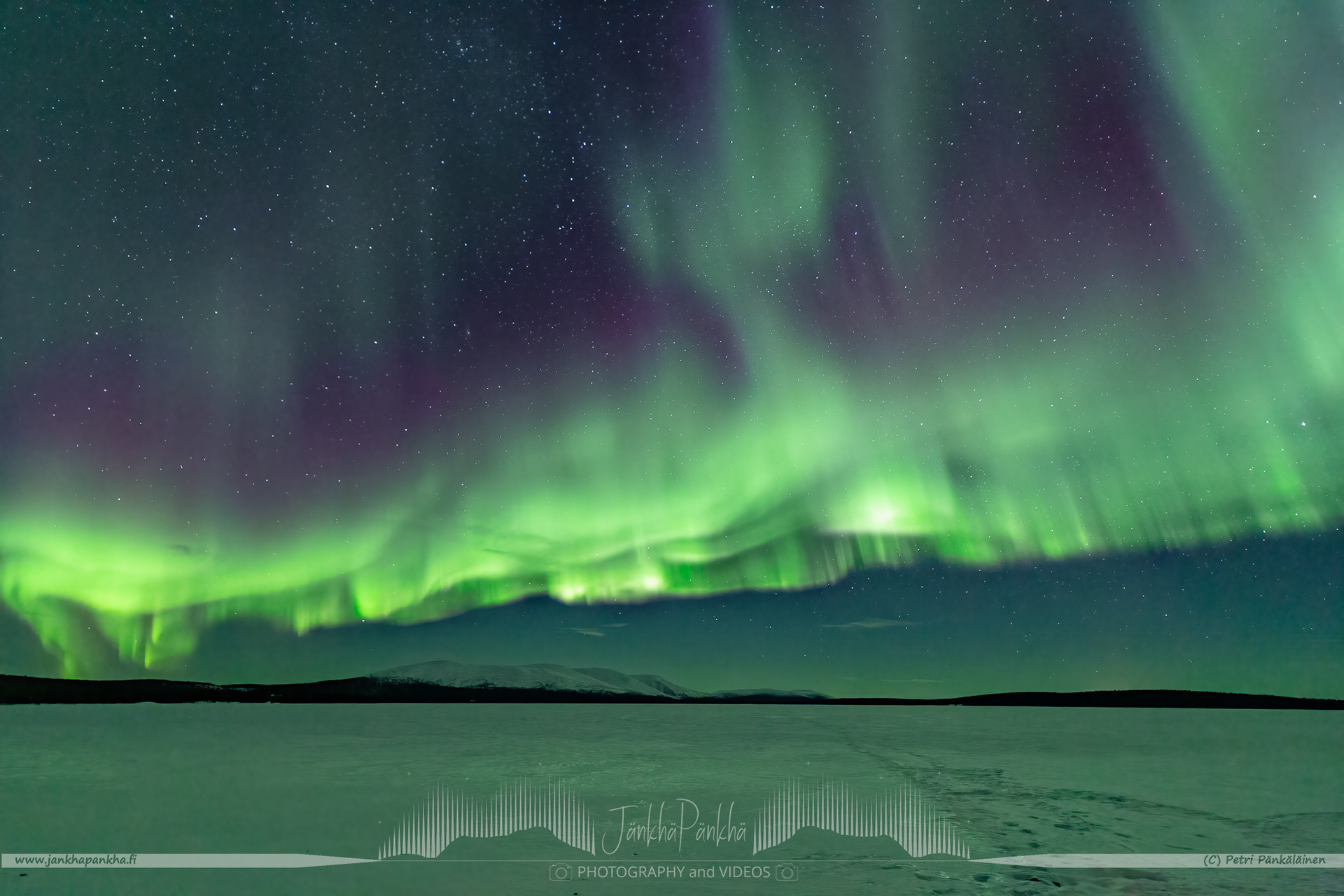 Fastly moving aurora borealis in Pallas-Yllästunturi National Park in Finland. The photo is from the Punainenhiekka hut. The  Punainenhiekka Day-use Hut is situated at the south end of Lake Pallasjärvi.