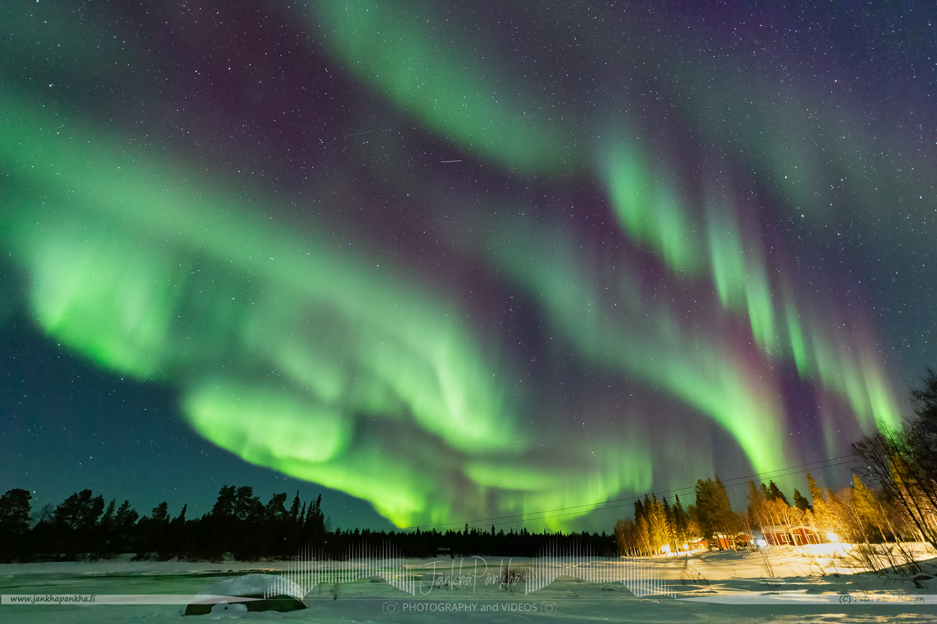 Full sky purple and green aurora borealis in Ylikyrö, Enontekiö, Finland. The accomodation service in Raattama, Porotilamajoitus Autto, can enjoy these lights very often.