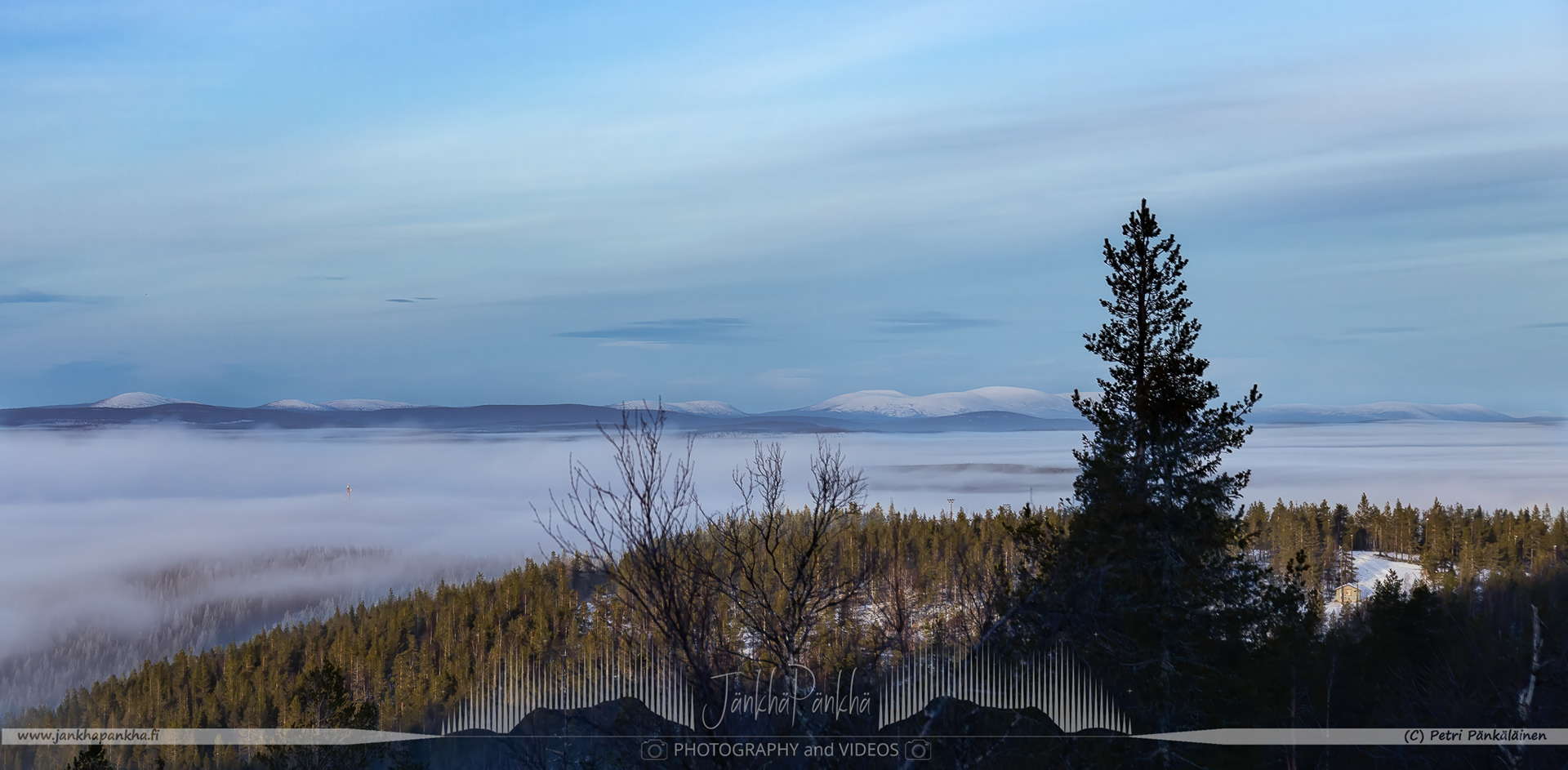 The cloud coverage over the ski resort Levi and the village of Sirkka in Kittilä. The Pallastunturi fell in the horizon.