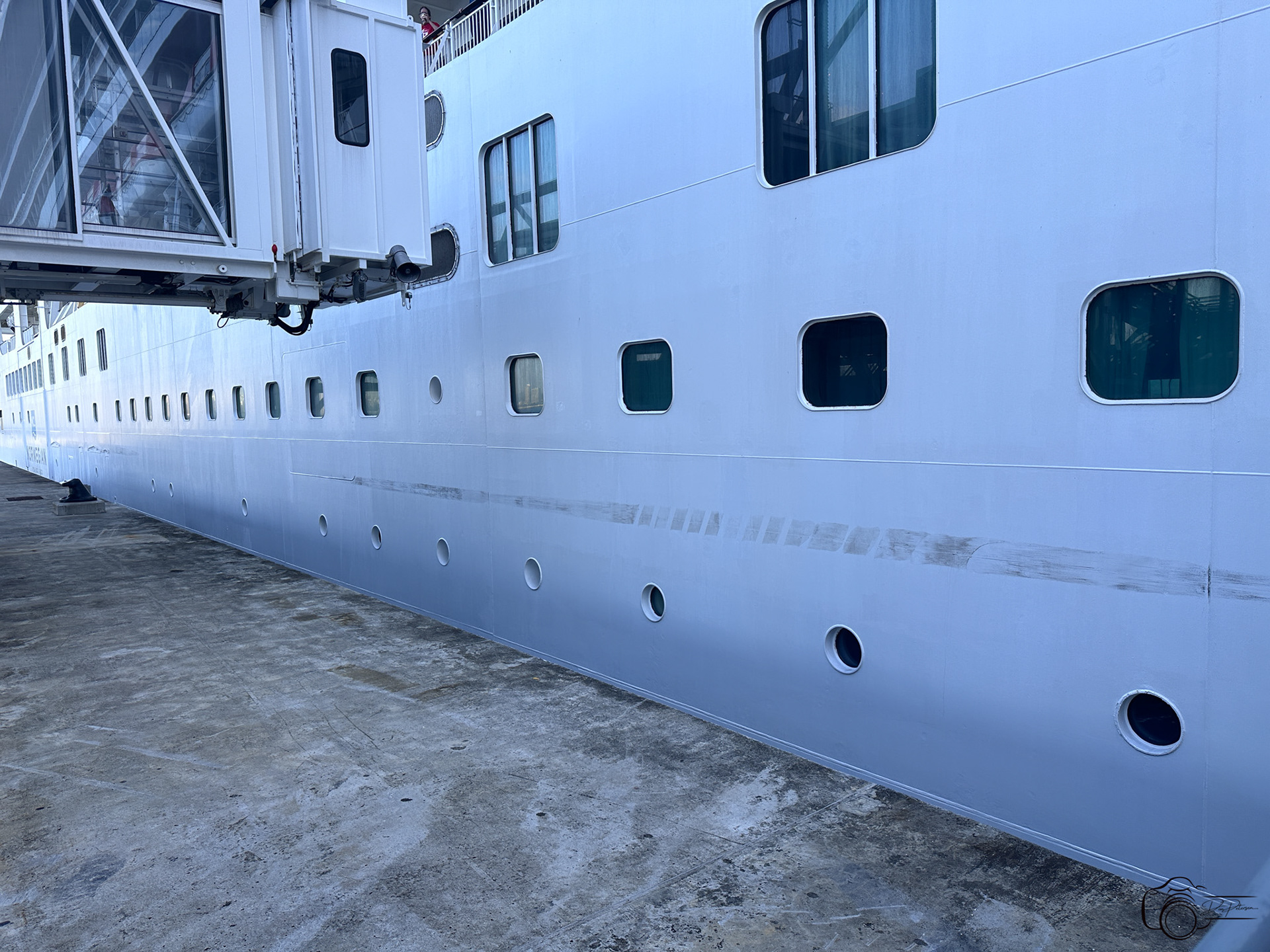Marks on cruise ship from Contact with Barriers in Locks