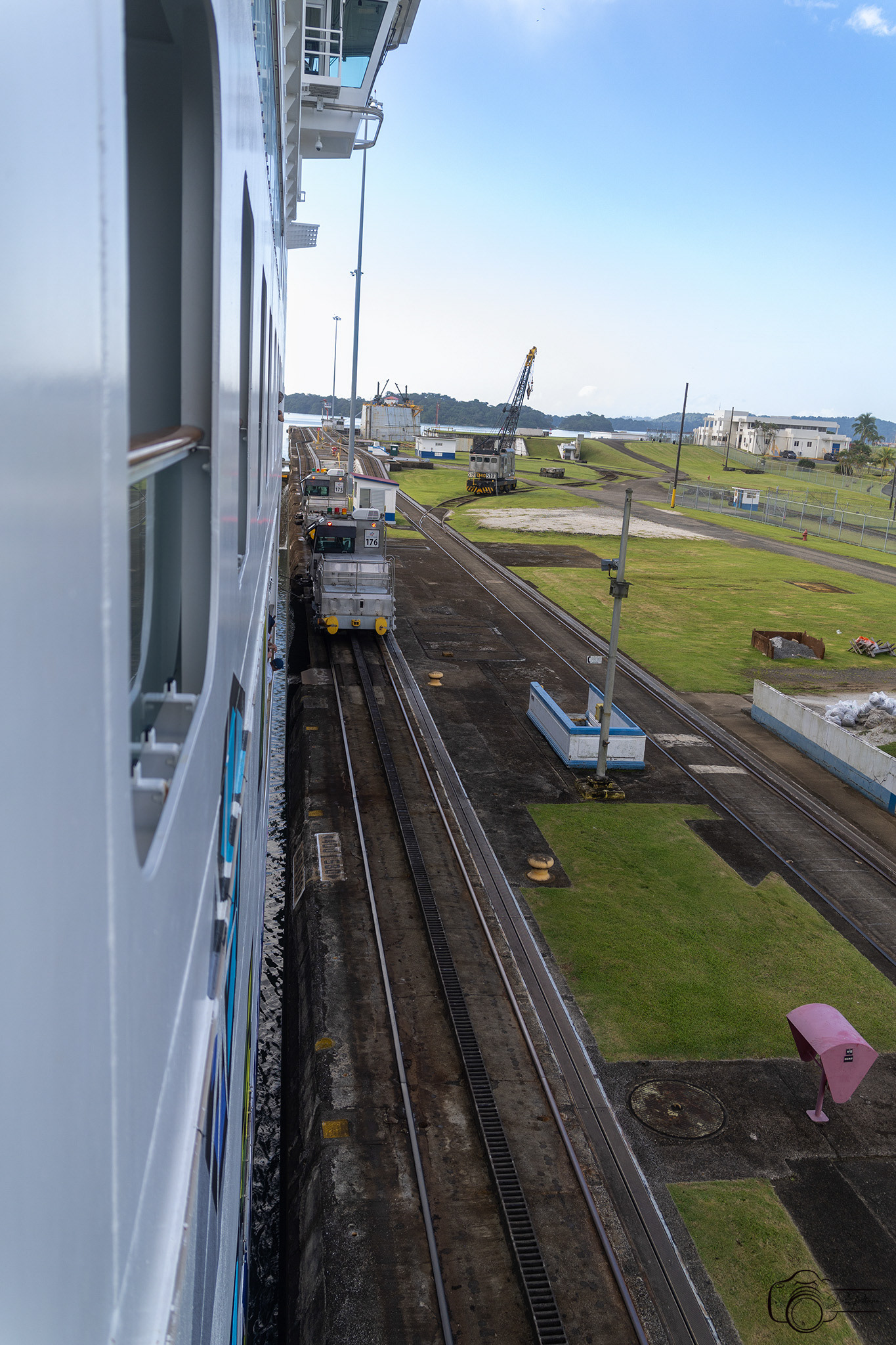 Mule track looking west