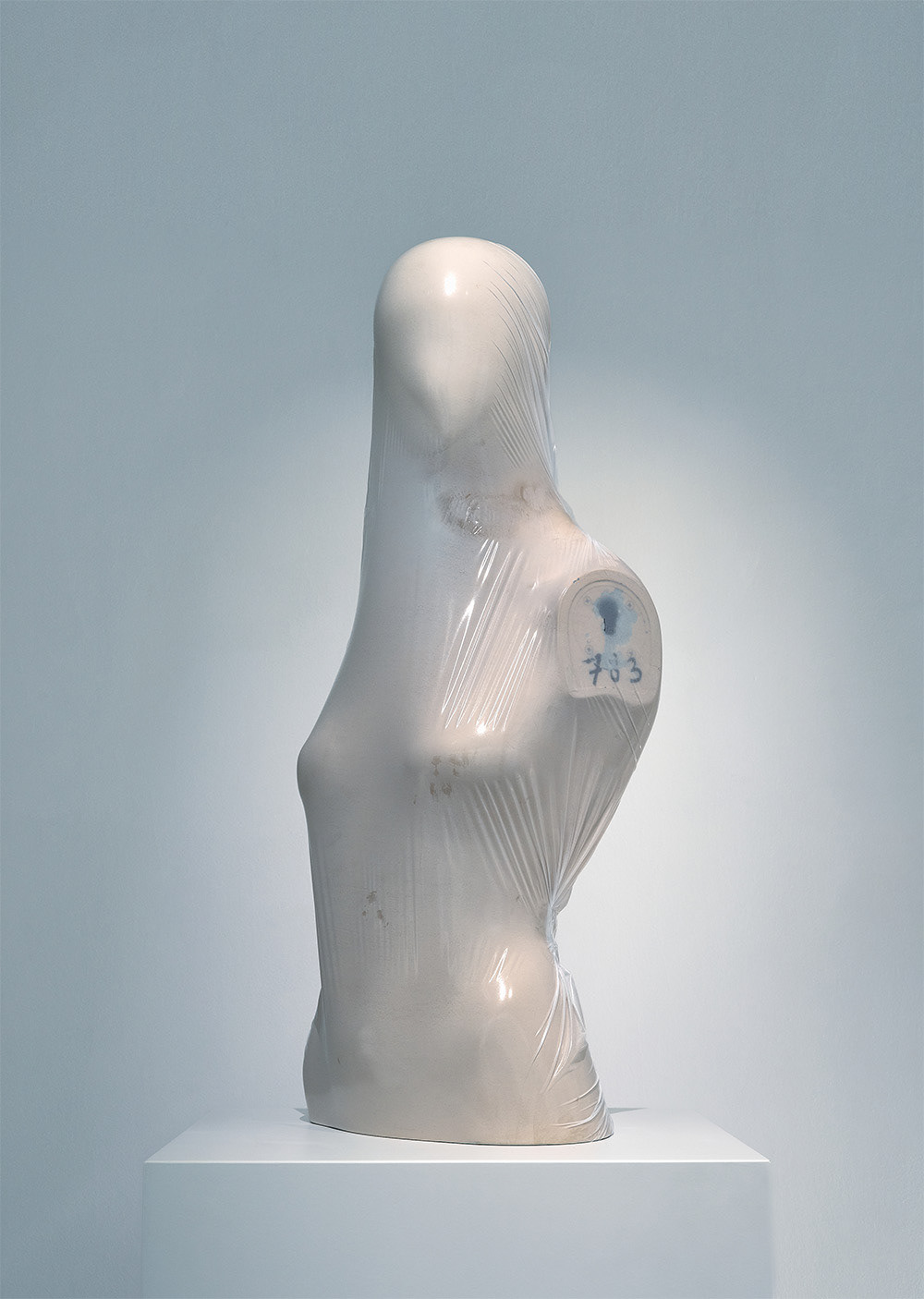 Scenography for Amomento, Paris fashion week 25ss