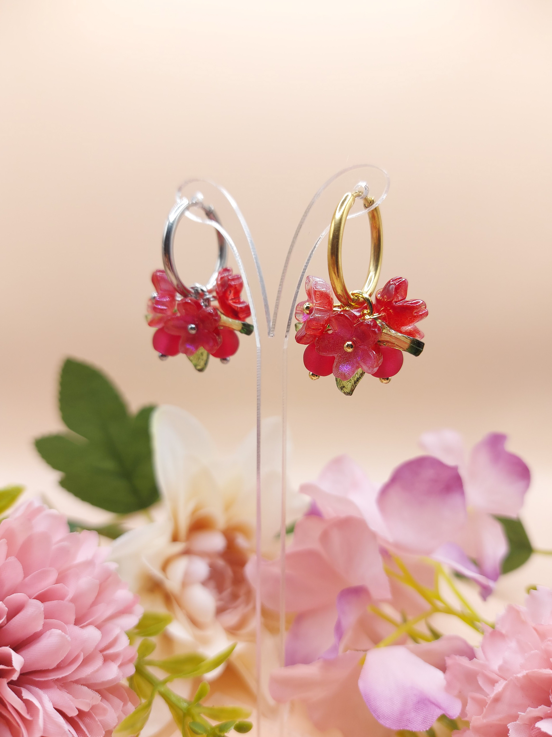 Amaranth (punainen pinkillä hohdolla)