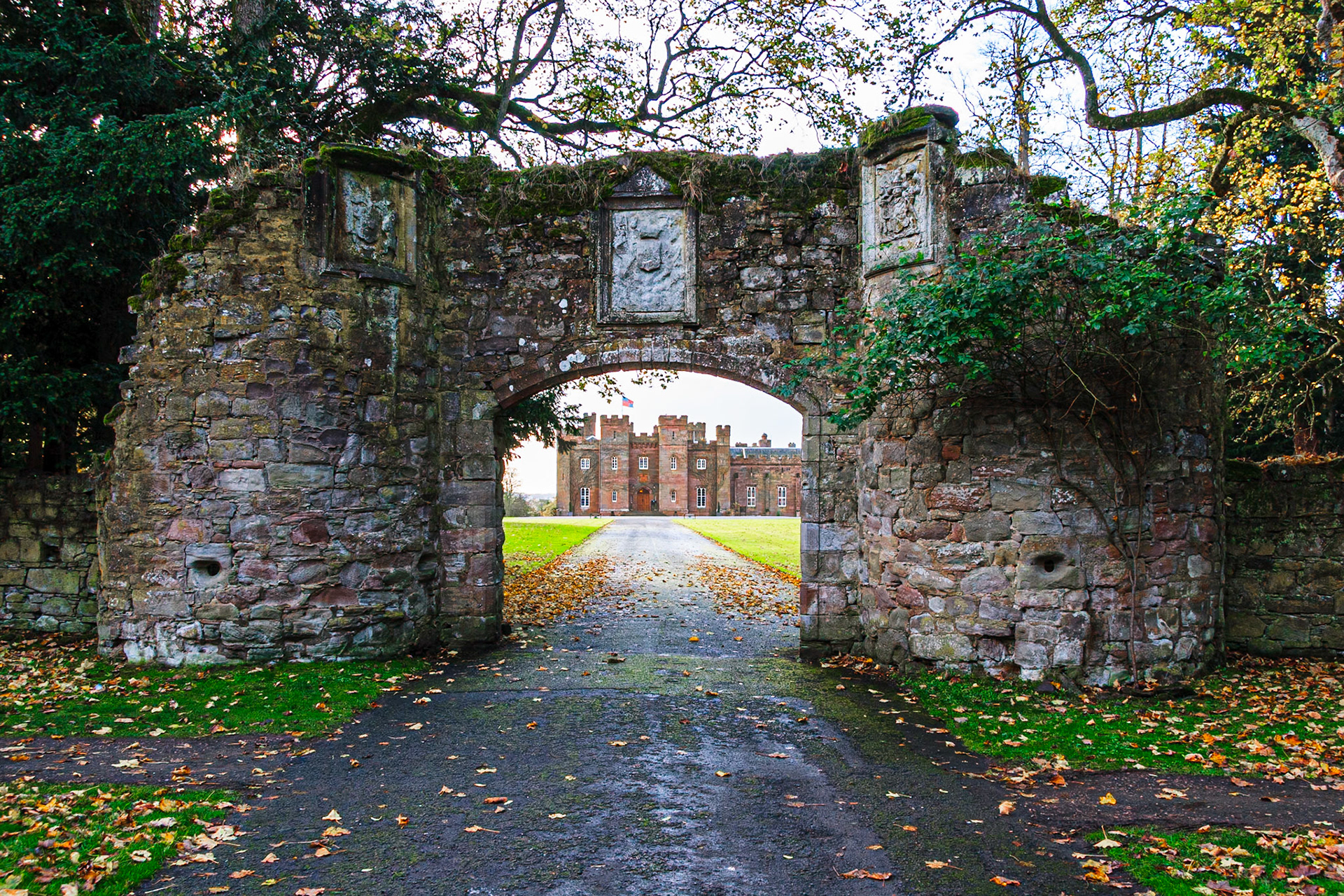 Gateway to the Palace
