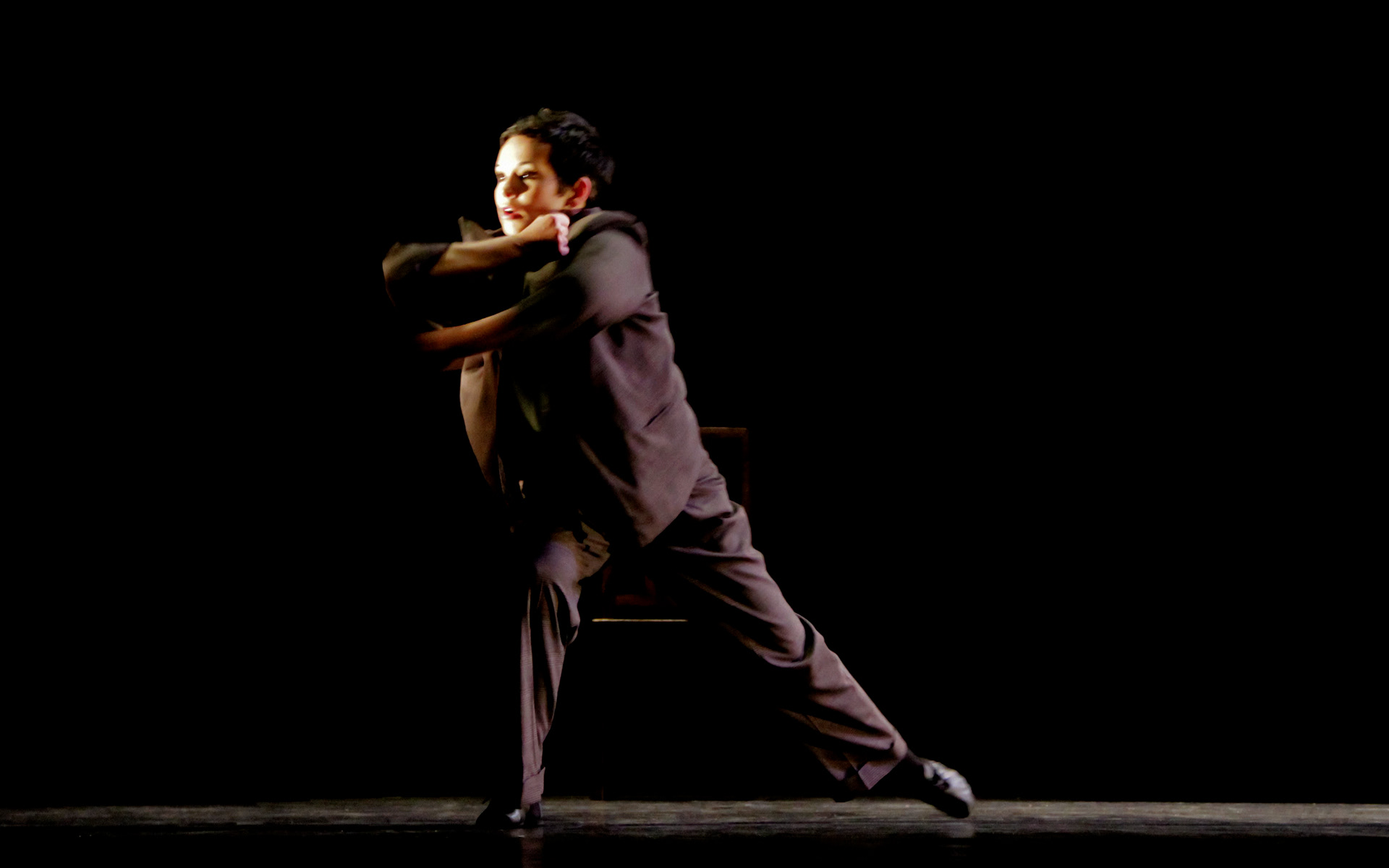 Thrirteen Gestures of a body