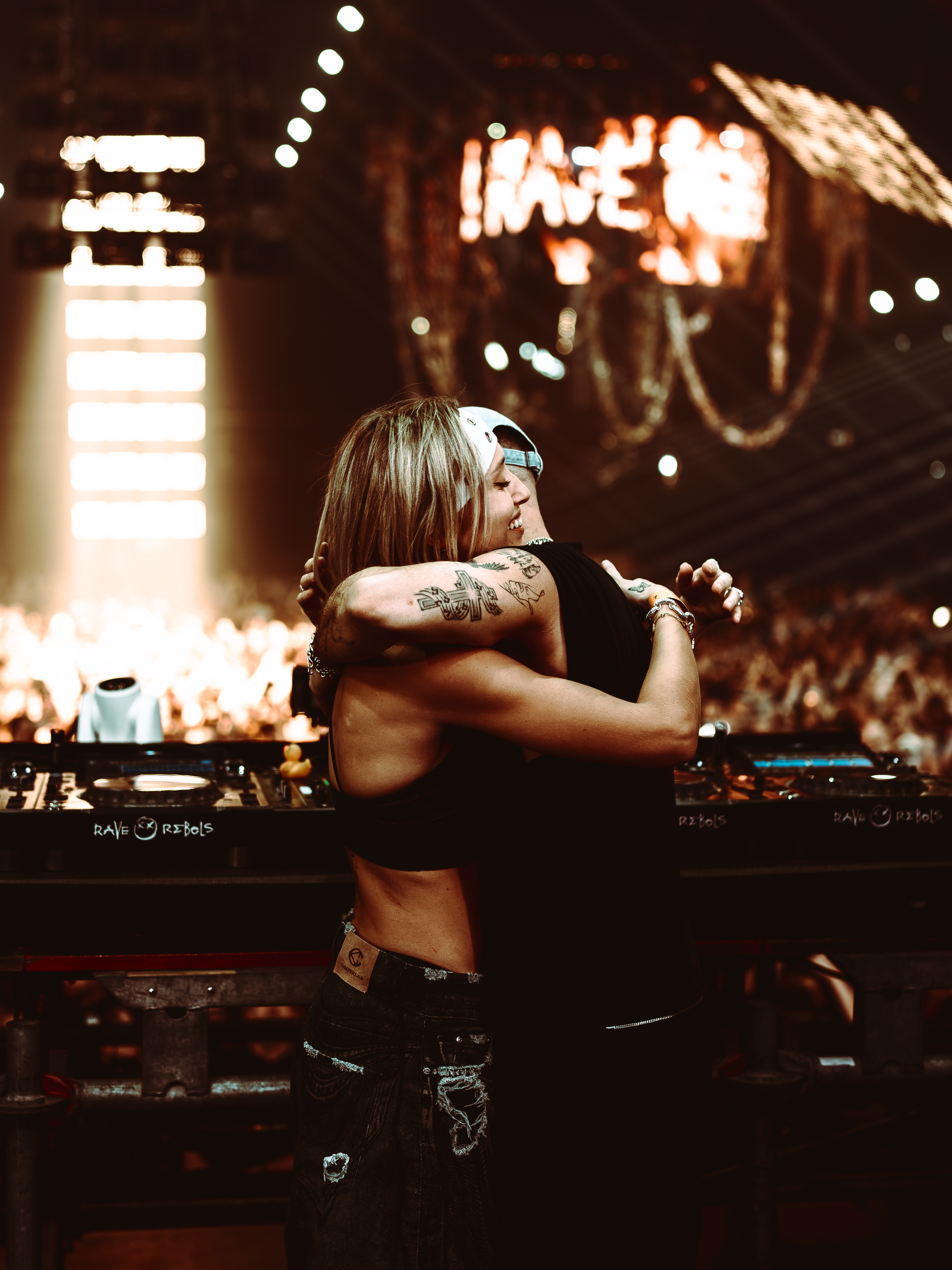 NOVAH & NICO MORENO