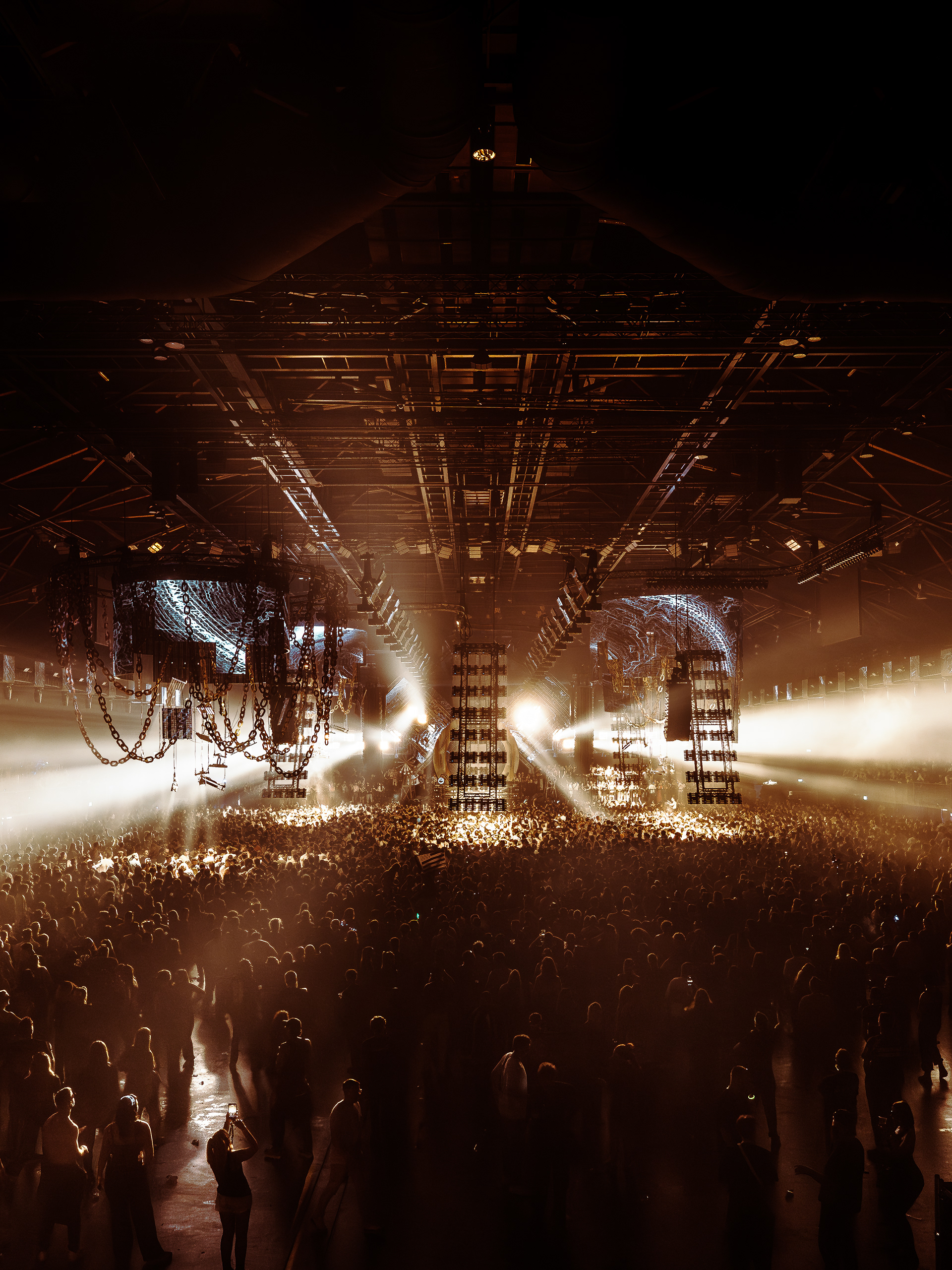 RAVEREBELS