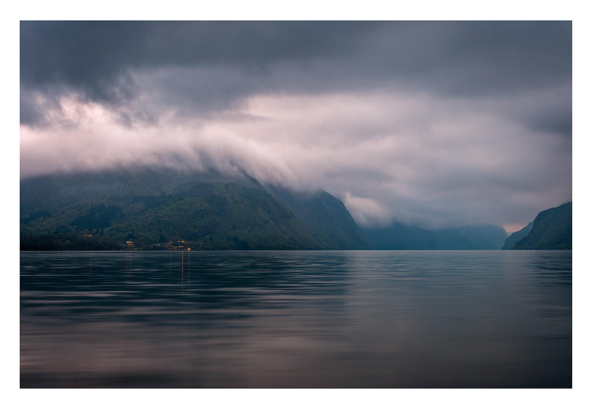 19. Sørfjorden med Olsnes.