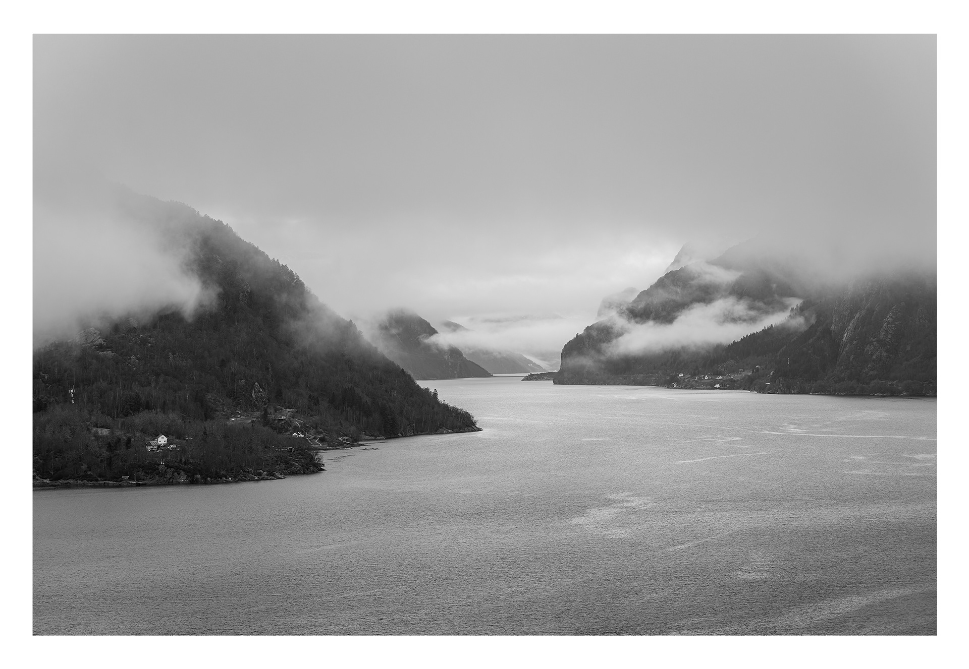 321. Sørfjorden mot Stanghelle.