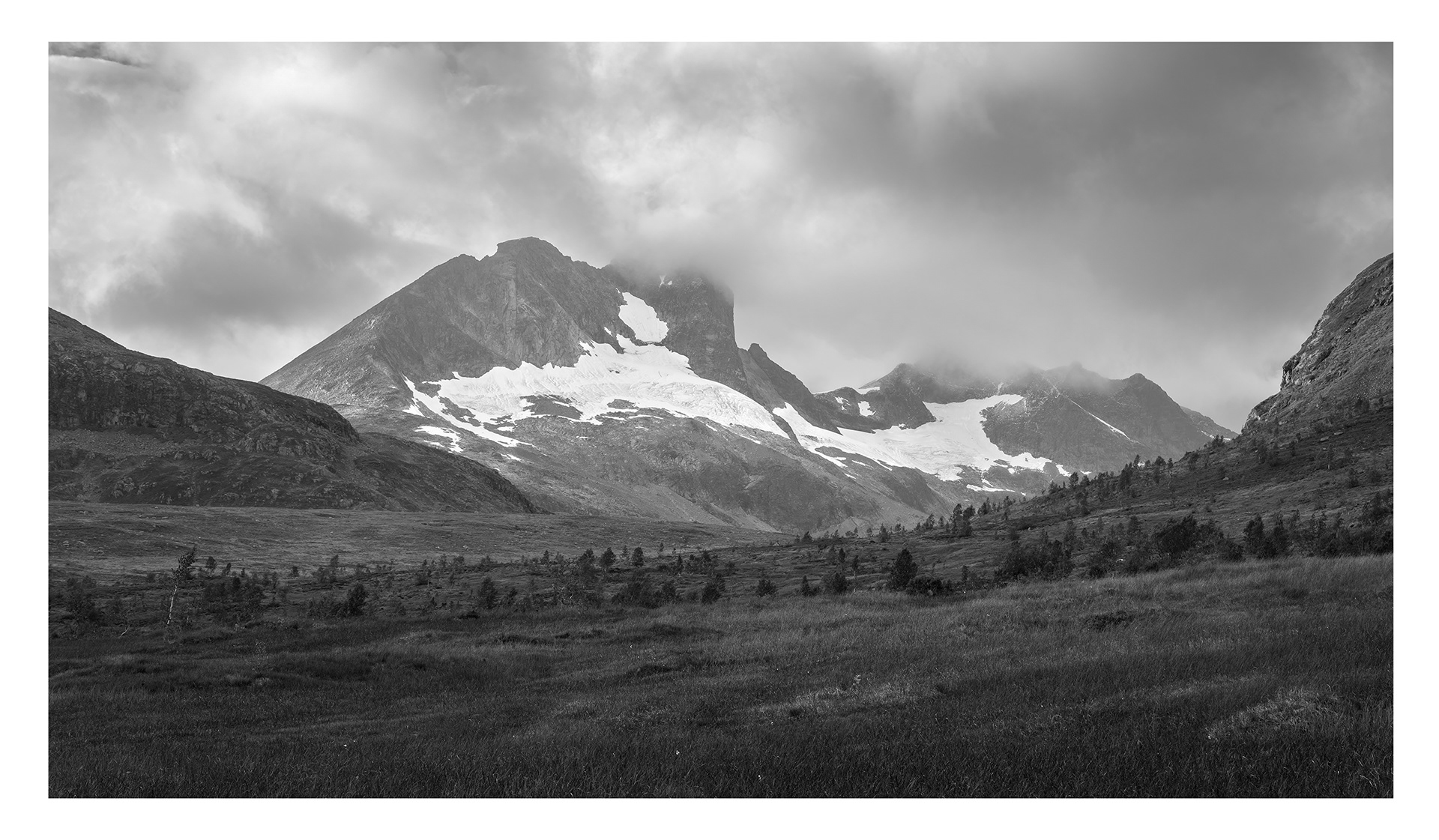 323. Maleriet Gravdalen.