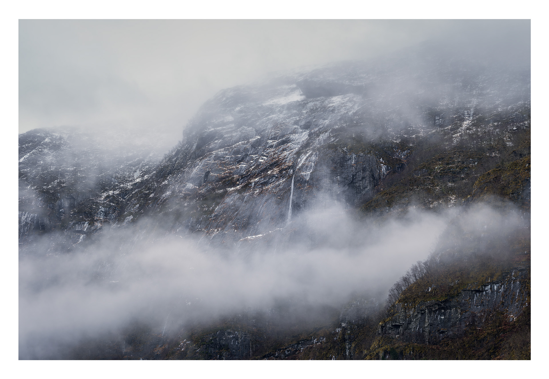 25. Grått og rått på Flatafjellet