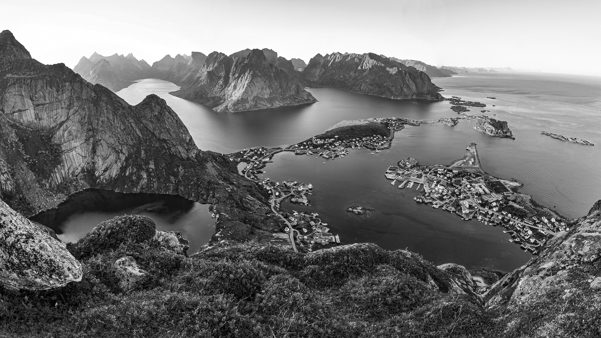 Norway | Reine | 67°56' N 13°4' E