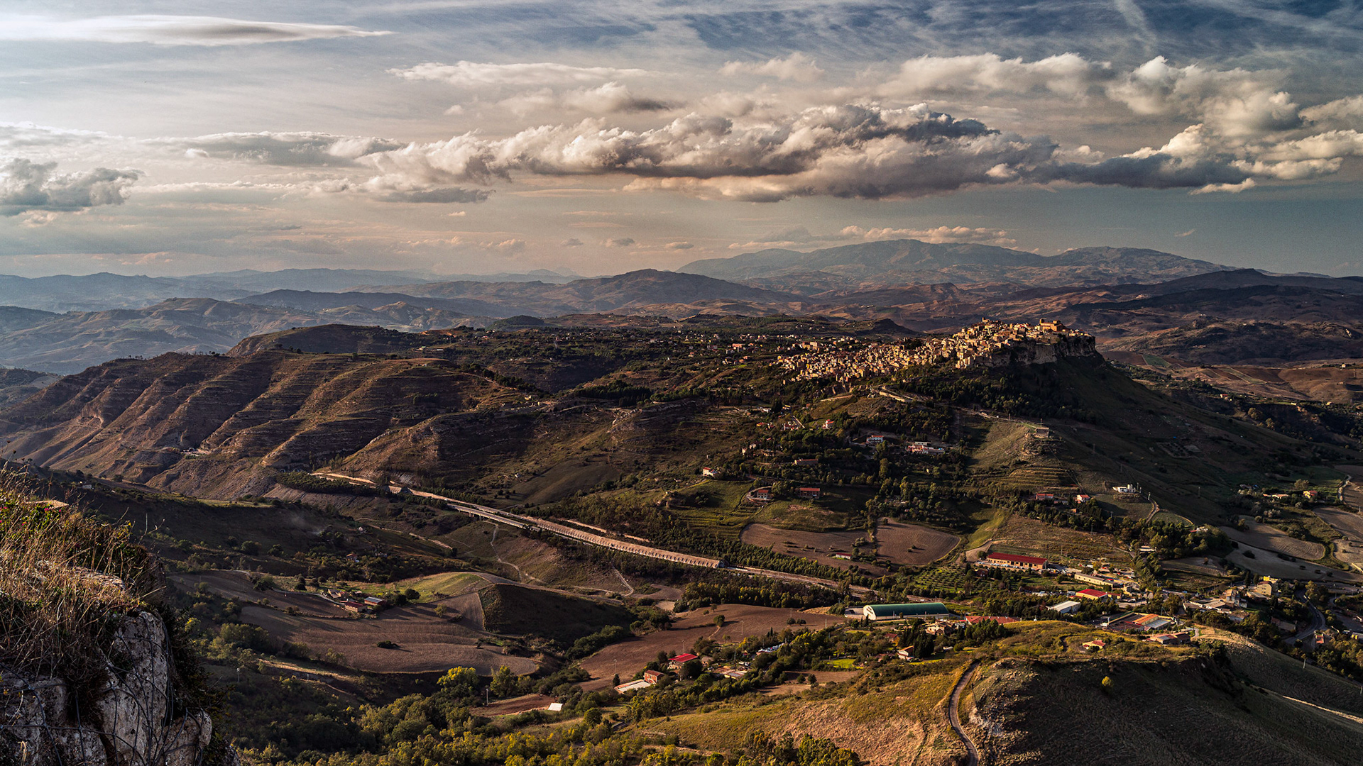 Italy | Enna | 37°34' N 14°17' E