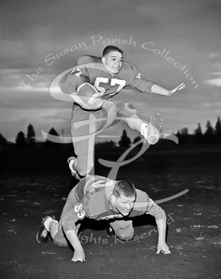 SAINT MARTIN'S FOOTBALL PLAYERS