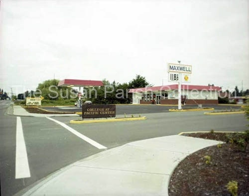 MAXWELL STATION AT COLLEGE AND PACIFIC AVENUE