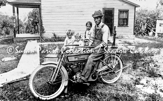 #T051 - HARLEY FAMILY IN IOWA