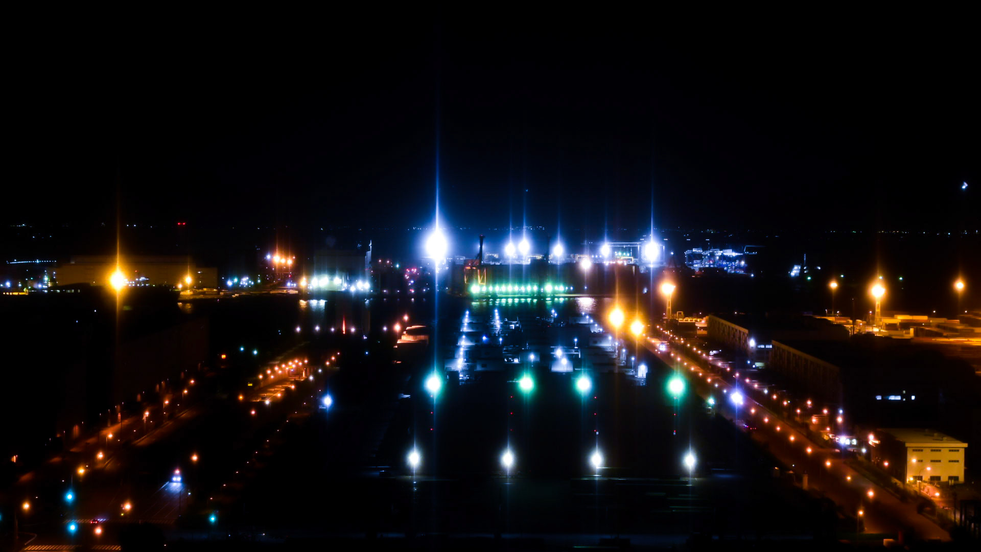 テレコムセンター（工場夜景）より