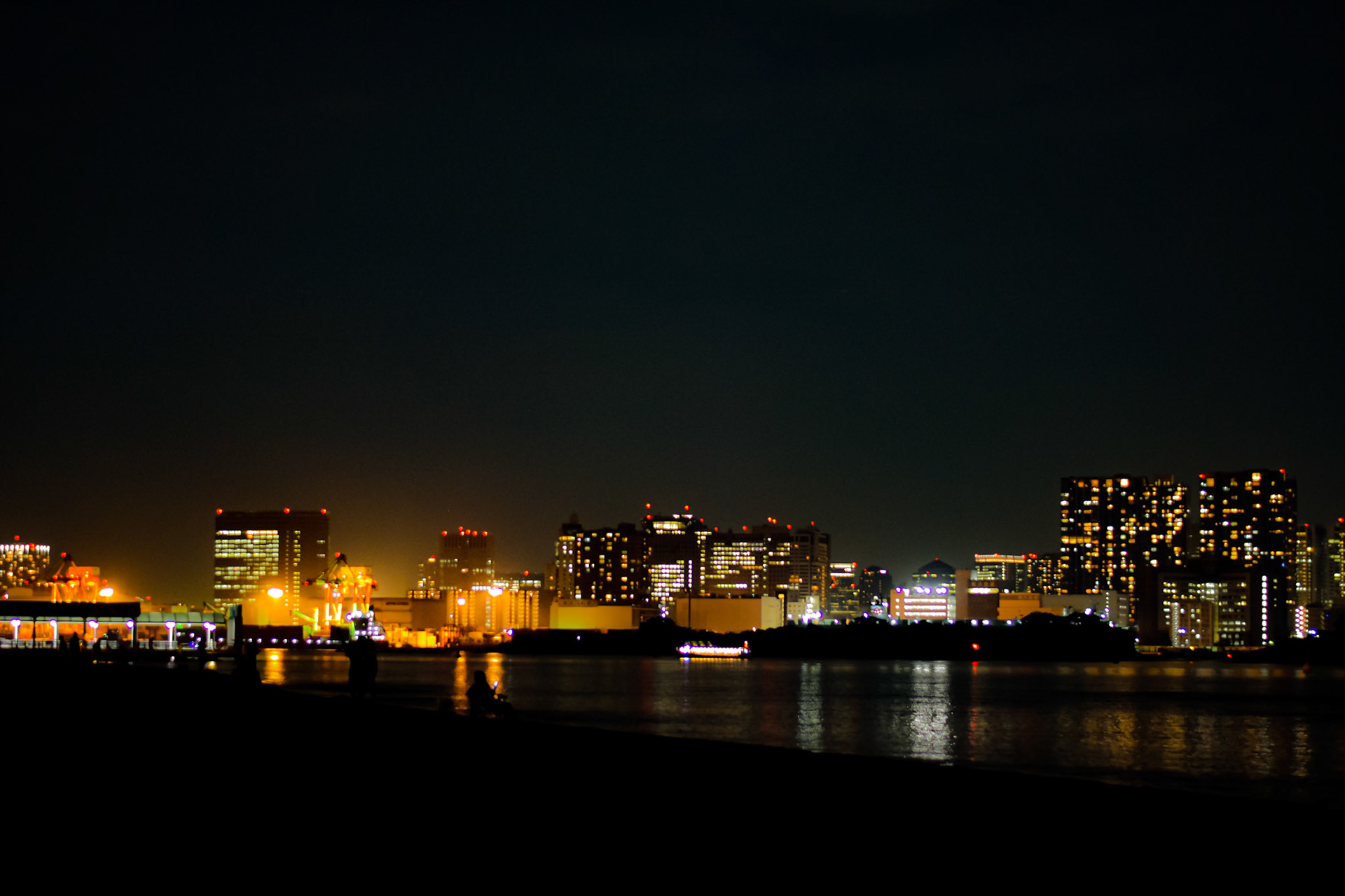 お台場海浜公園より