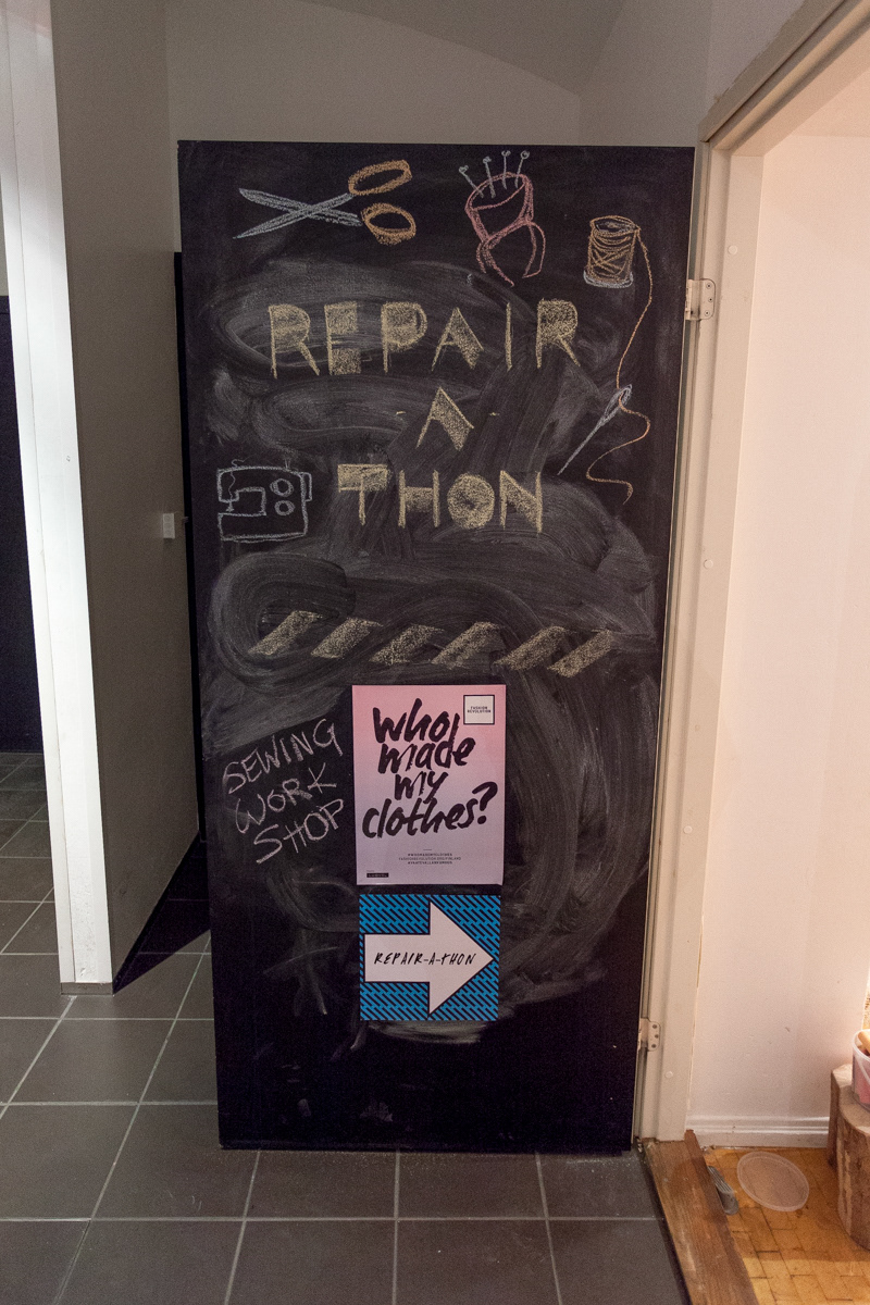 Repair-a-thon at the Designmuseo goes Vaatevallankumous event (2017), Photo: Jernej Čuček Gerbec